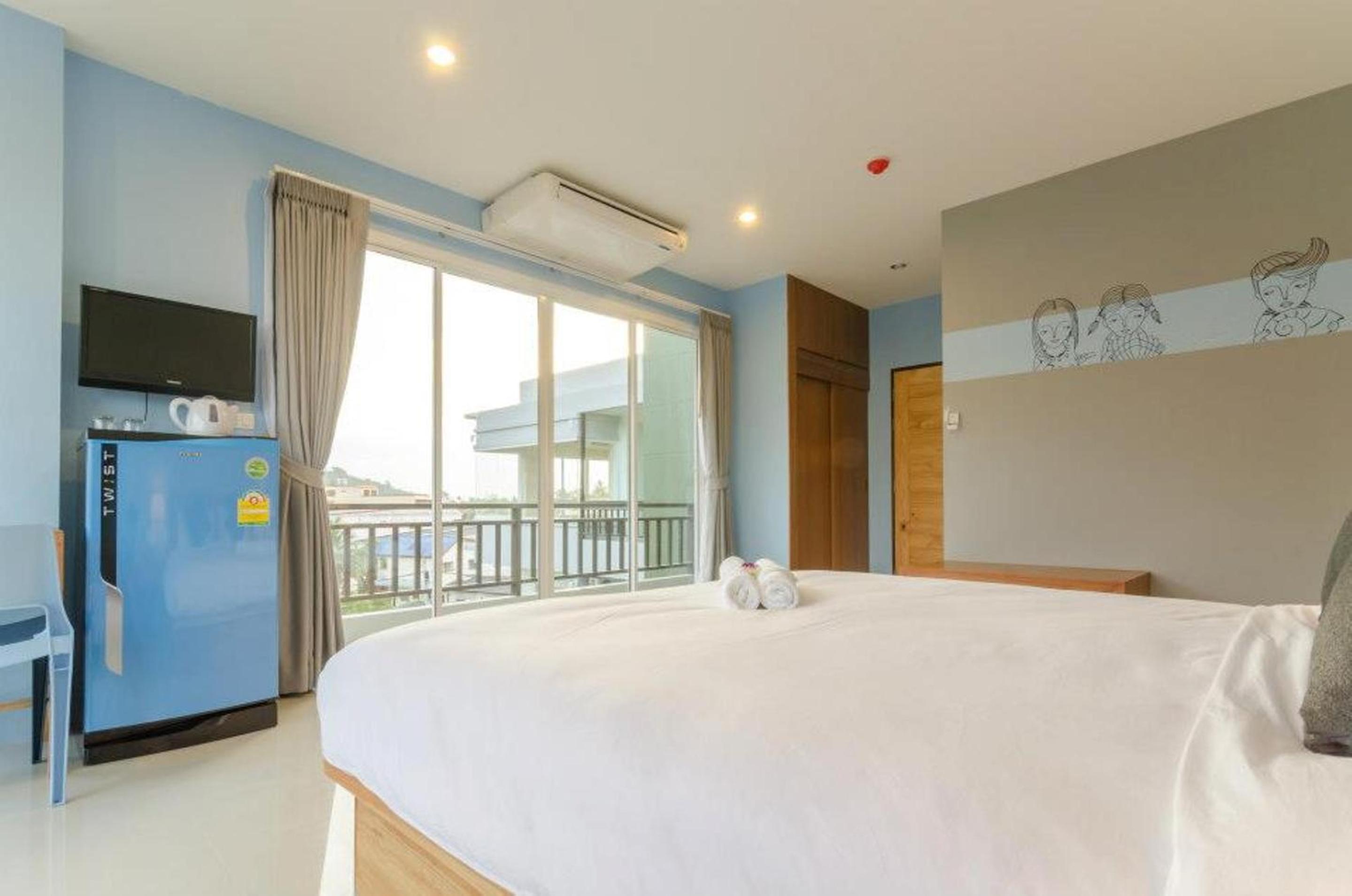 Standard Double Room with Pool View