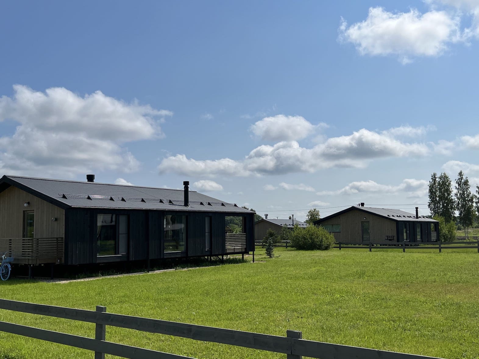 Коттедж с видом на лес