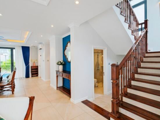 Five Bedroom Villa Garden View With Private Pool