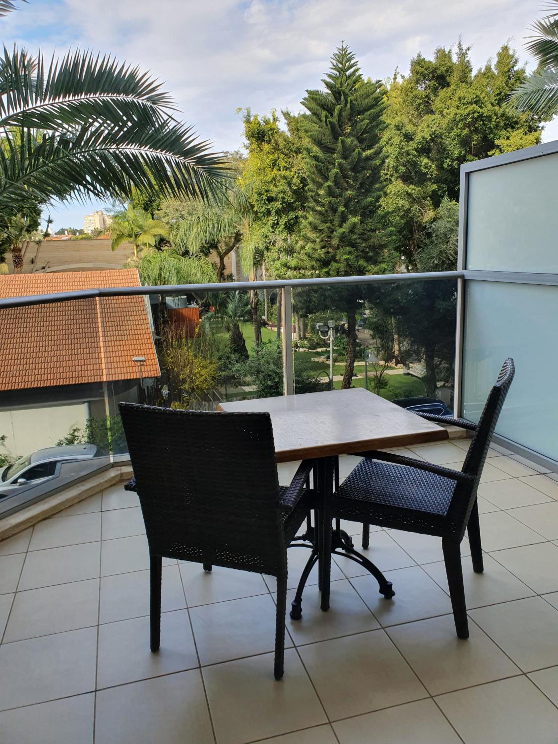 One Bedroom with Balcony 