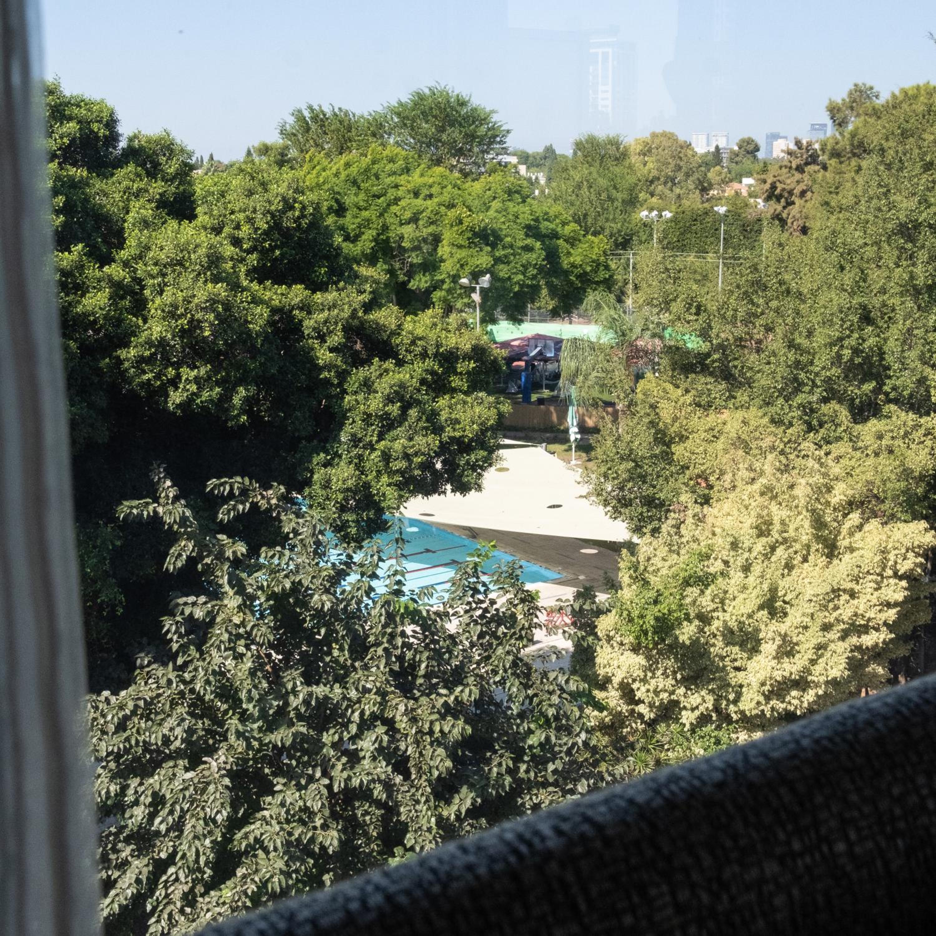 One Bedroom with Balcony 