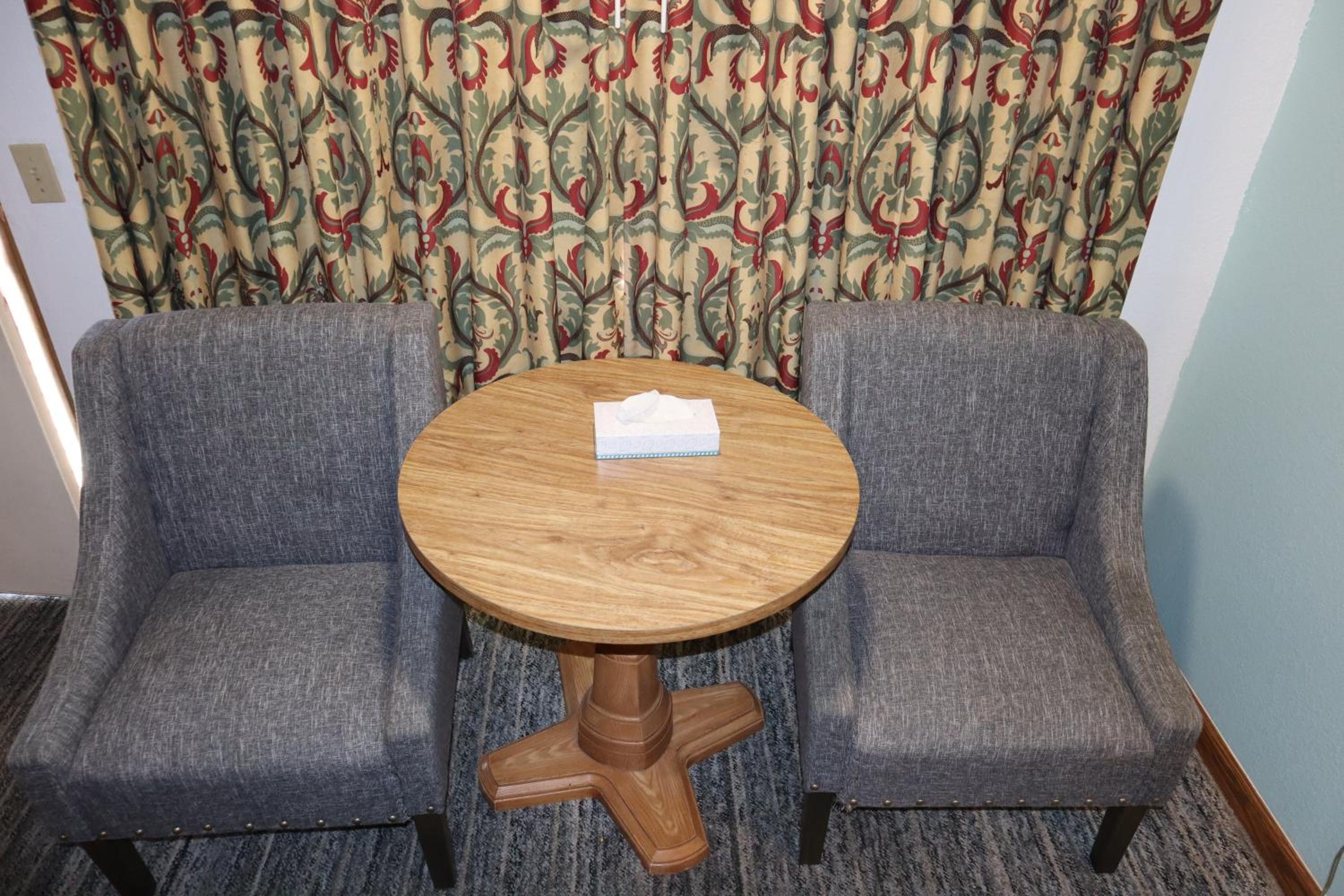 King Room - Non-Smoking