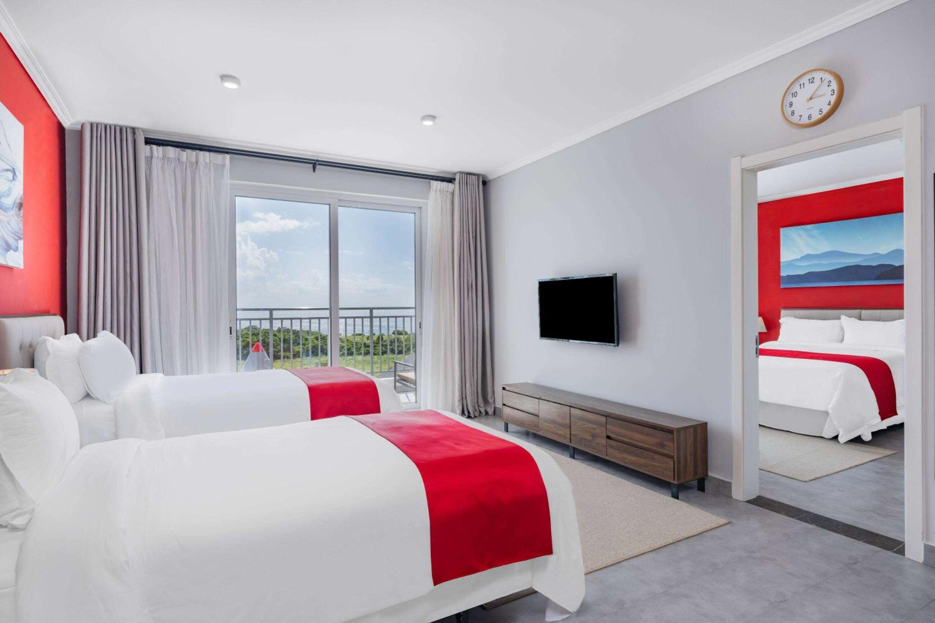 Junior Suite With Mountain View - Non-Smoking