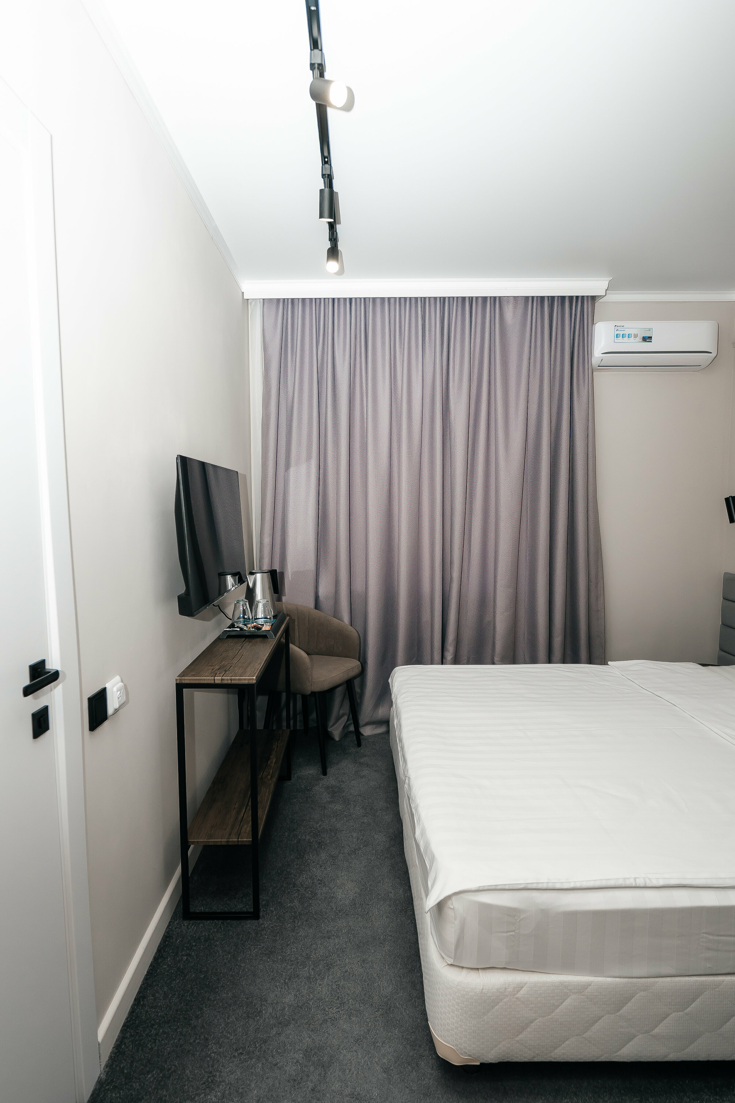 Номер эконом с выходом во внутренний двор