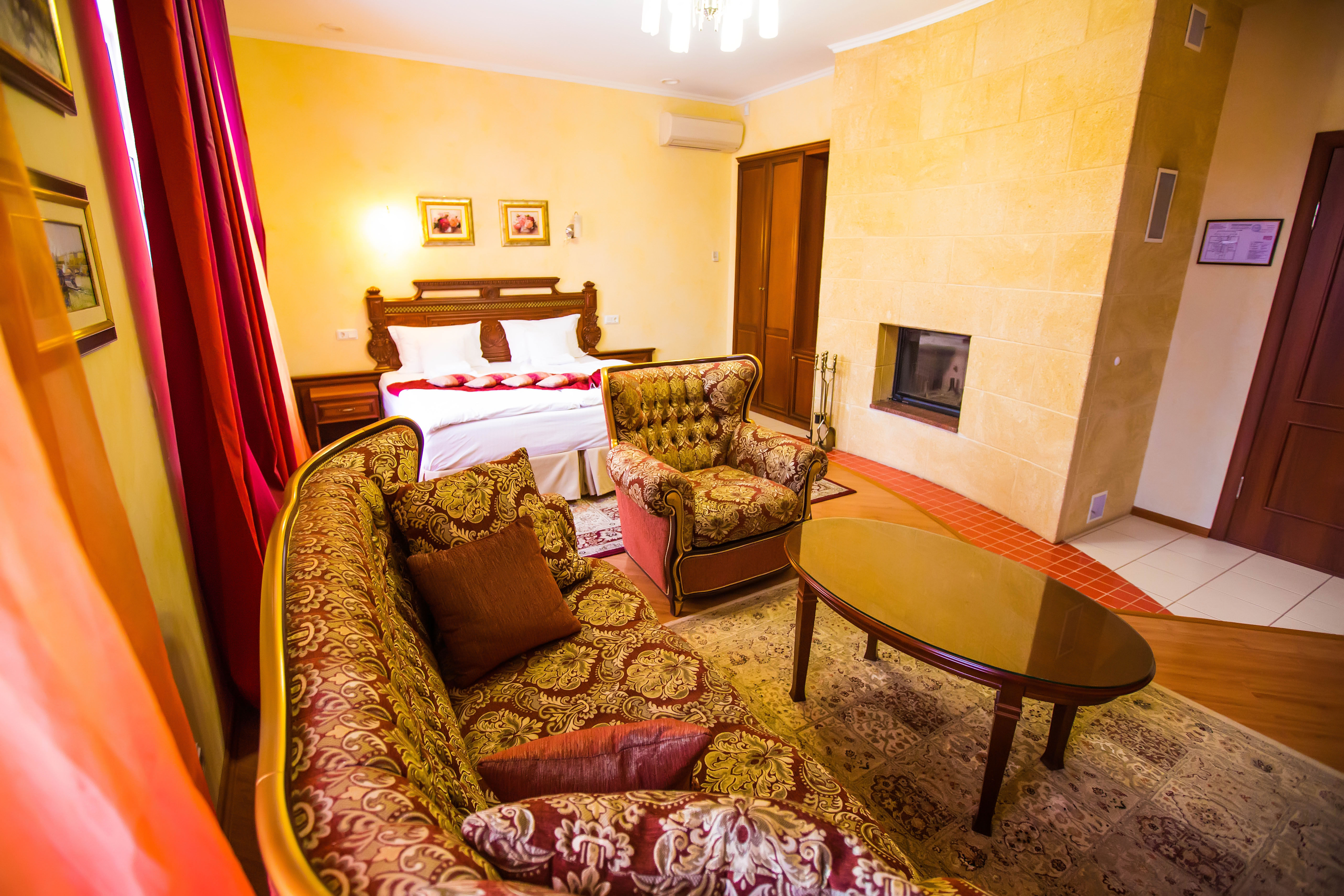 Люкс с кроватью размера «king-size»