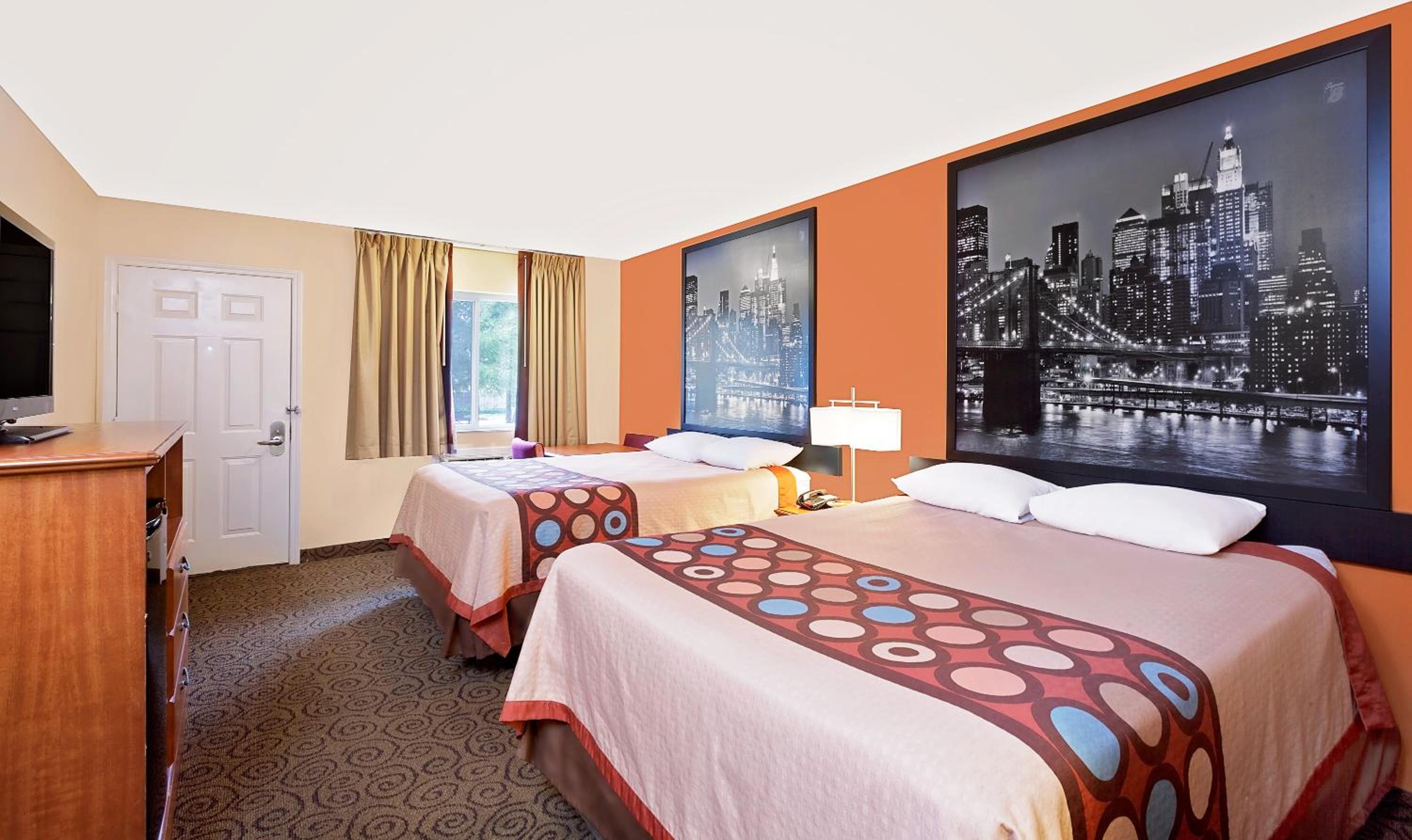 Queen Room with Two Queen Beds - Non-Smoking