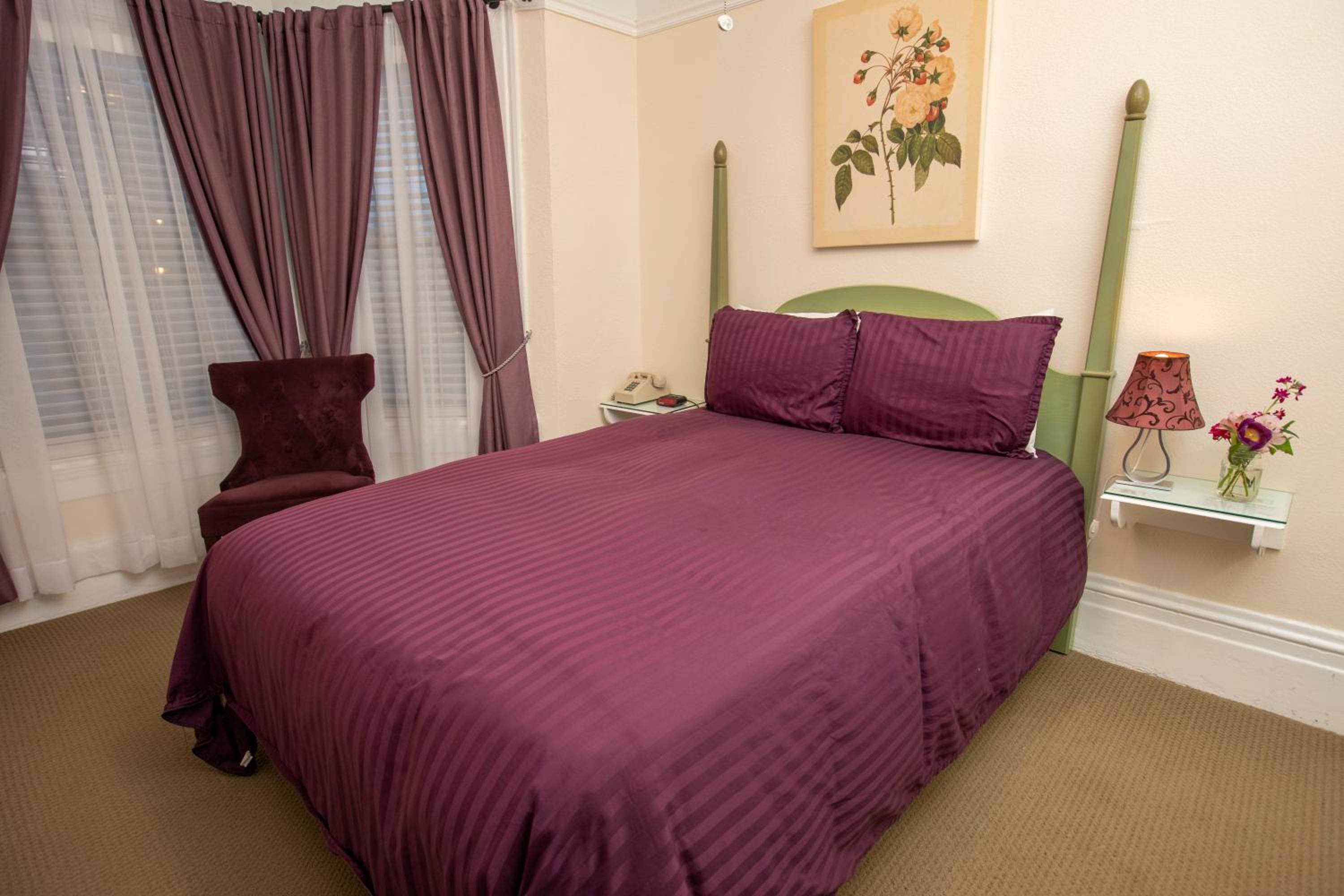 Double Room with Shared Bathroom