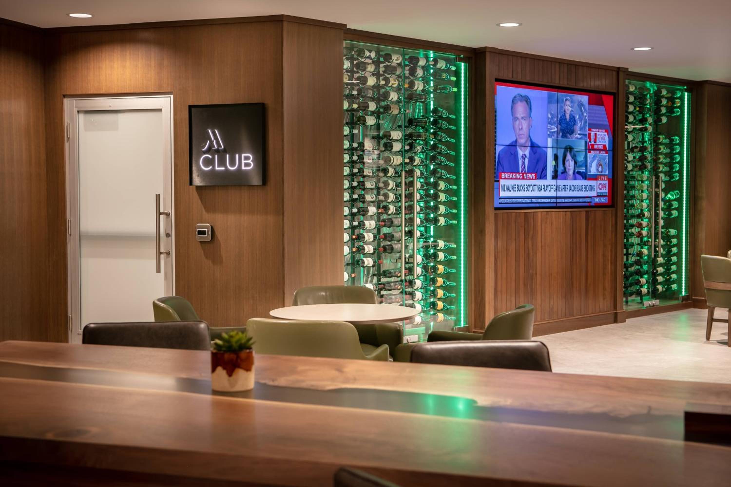 Club King or Double Room