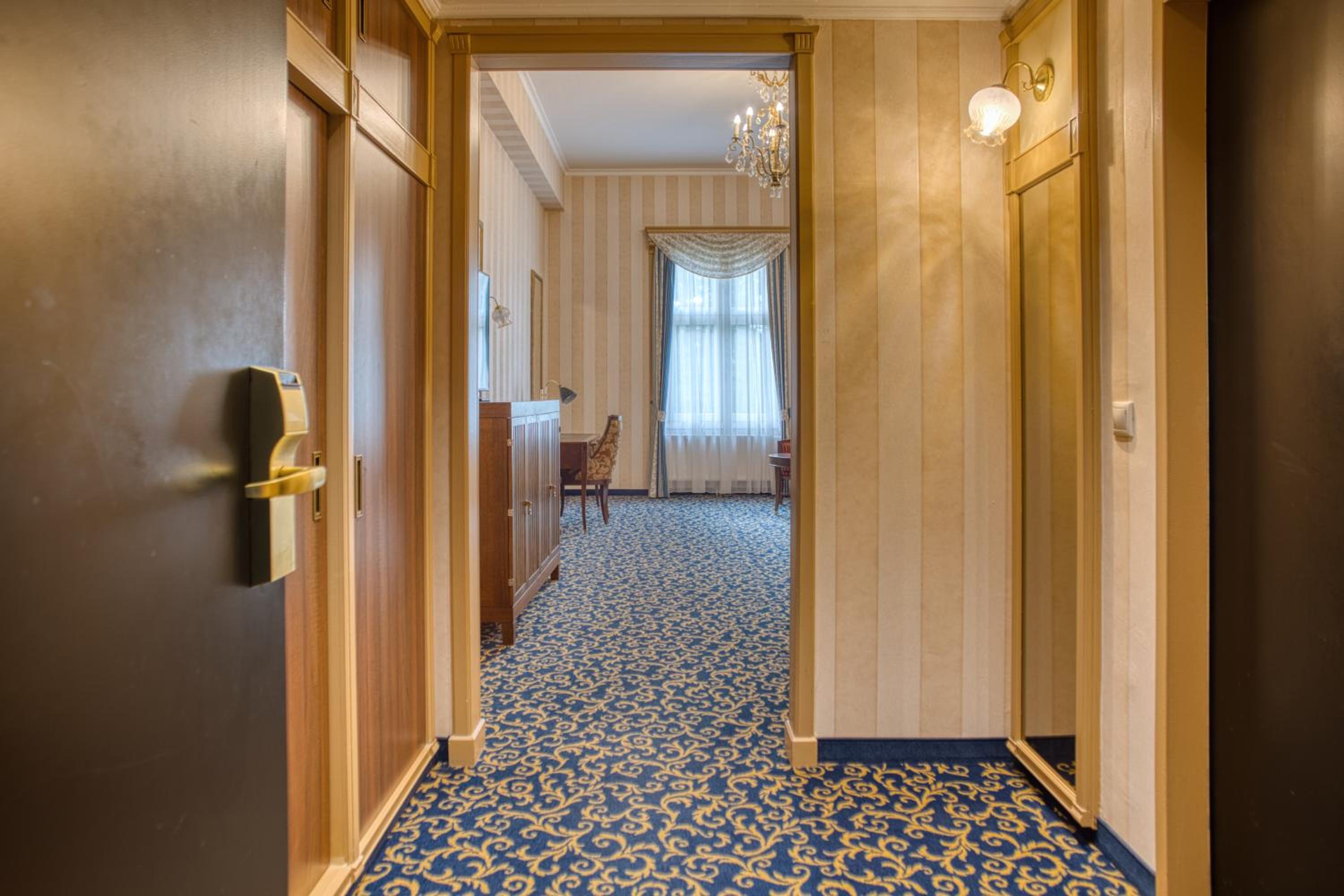 Deluxe Plus Twin Room with Wellness and Fitness Access