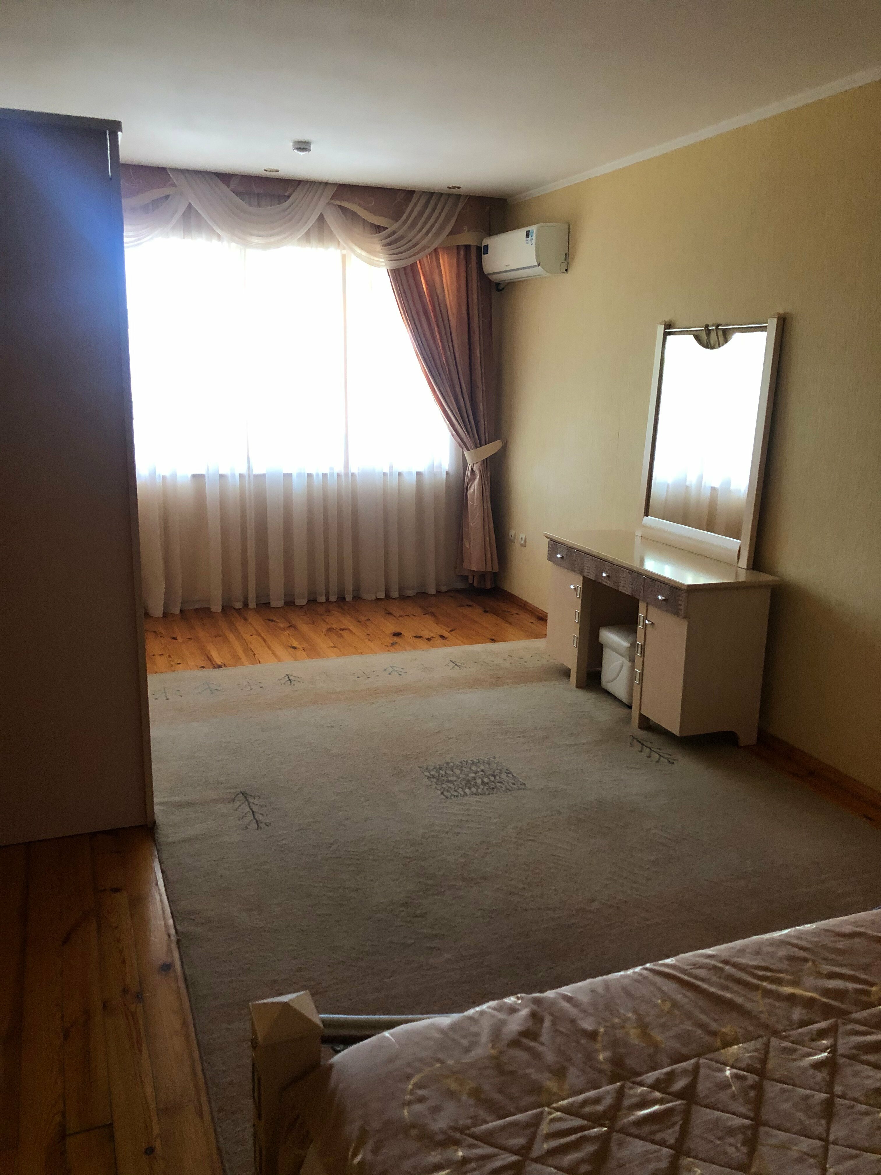 Люкс трехкомнатный с кухней № 7