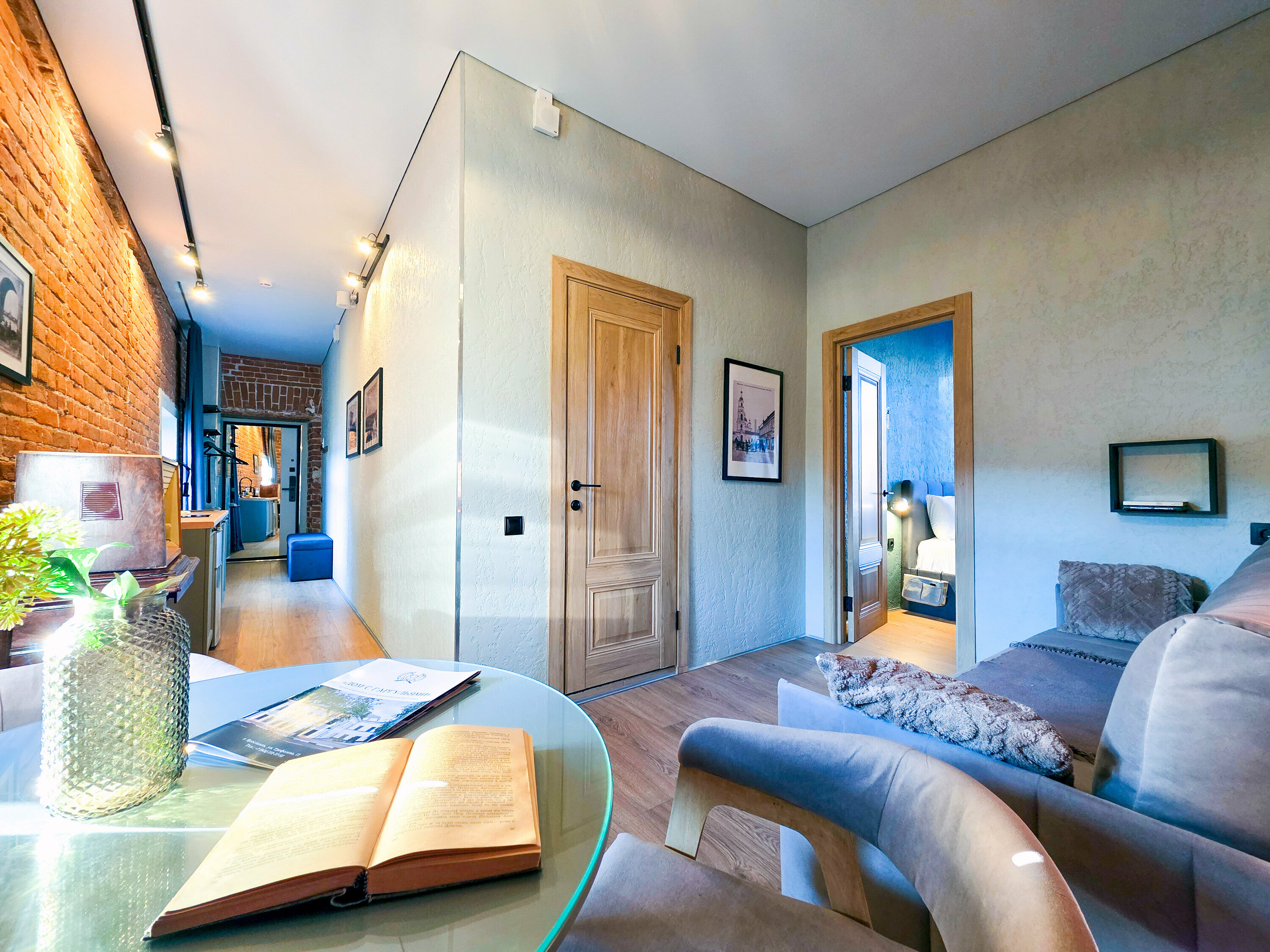 Двухкомнатный люкс с видом во двор