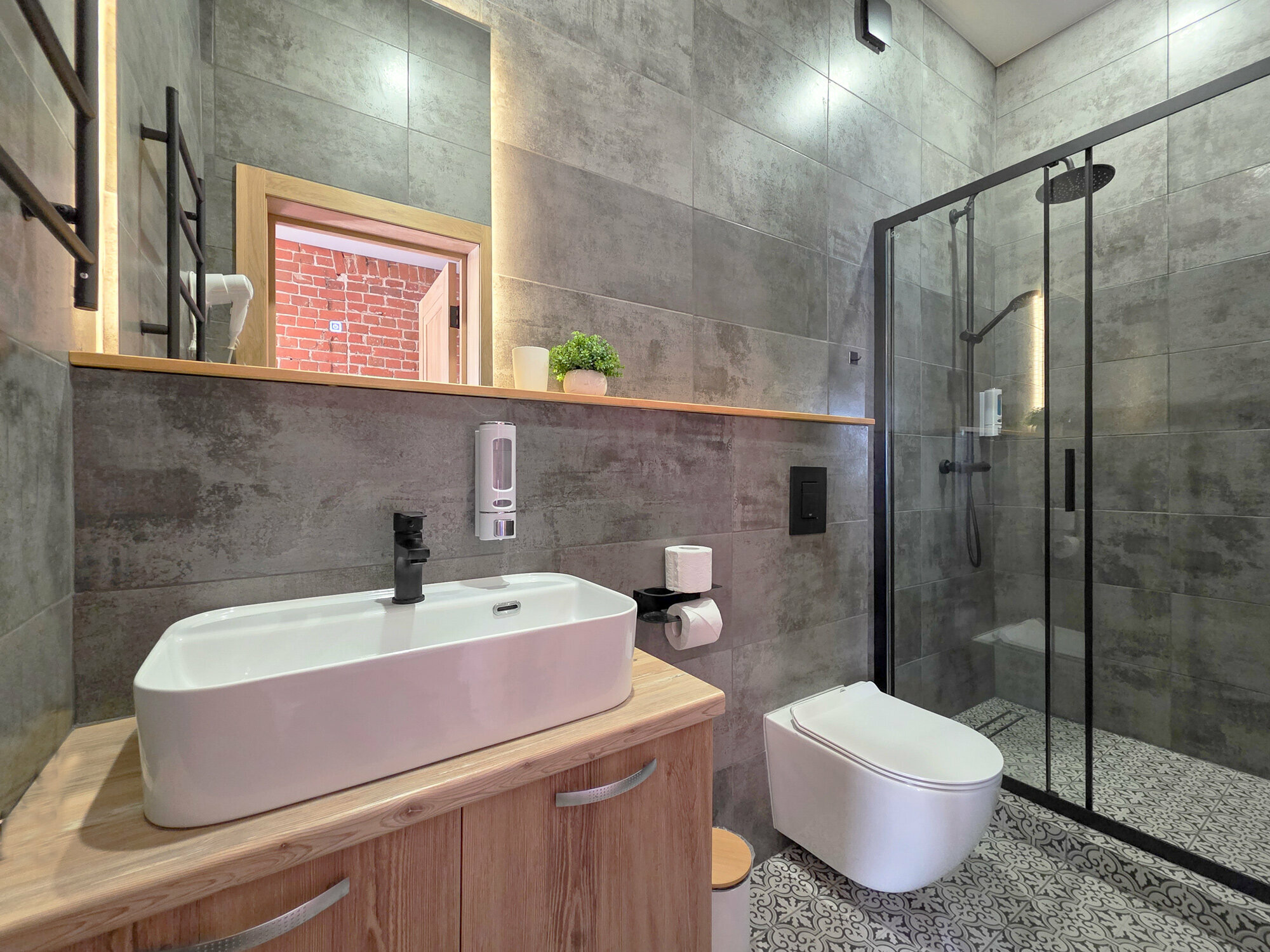 Двухкомнатный люкс с видом во двор