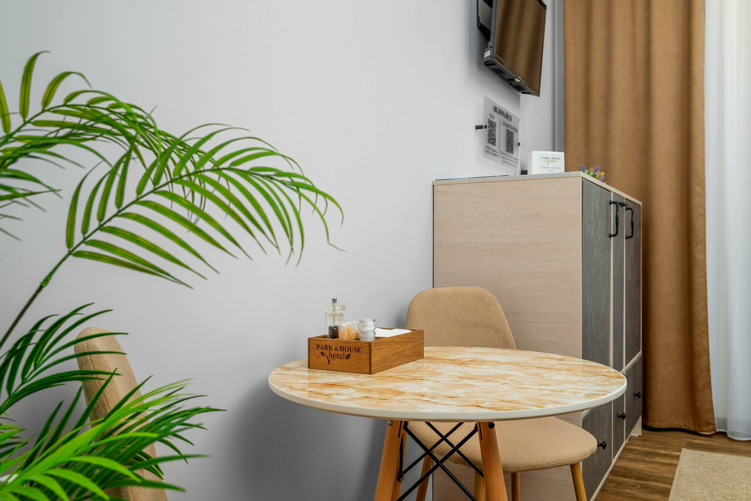 APART бизнес + мини кухня (резерв №13, №15)