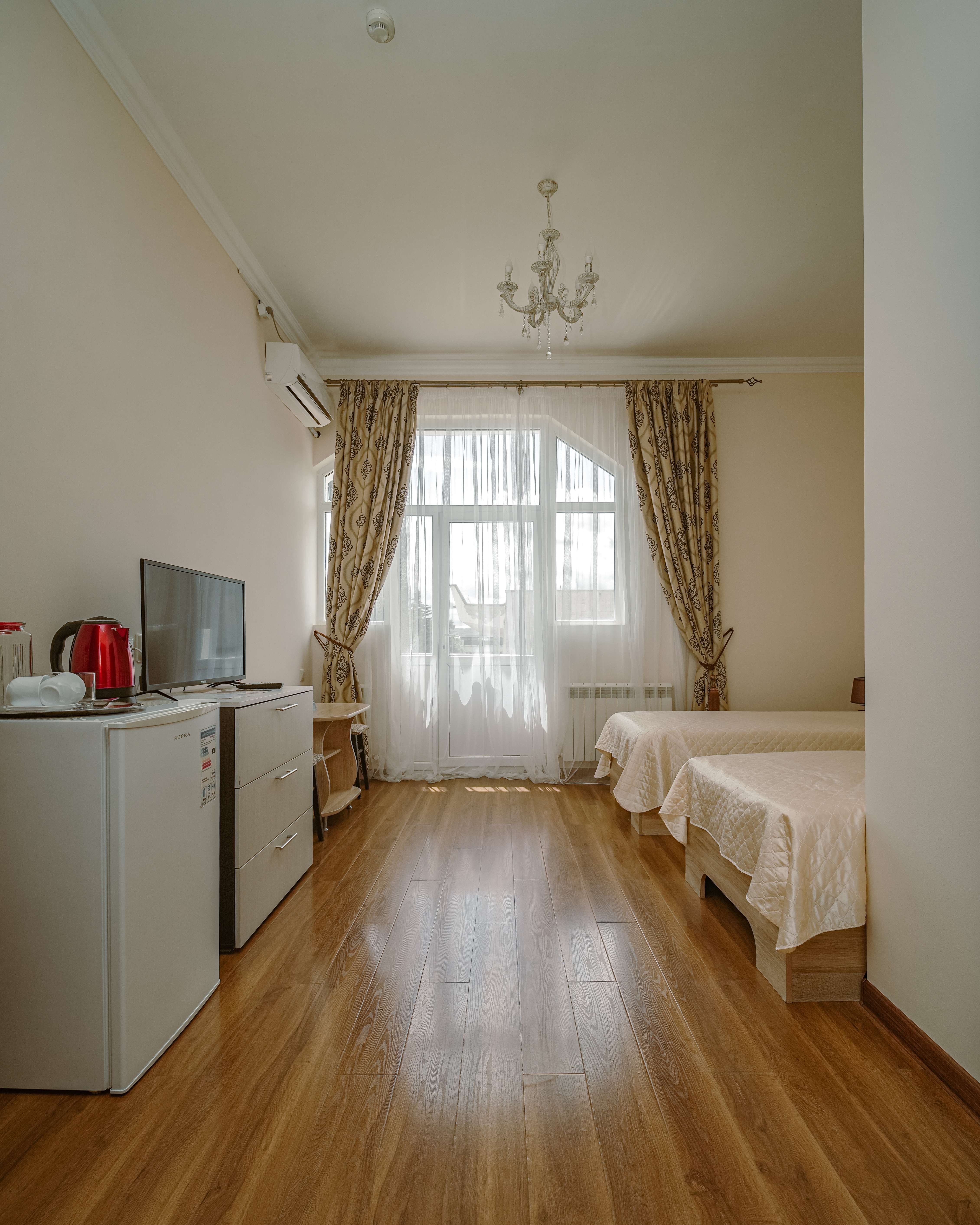 Двухместный 2 спальная кровать