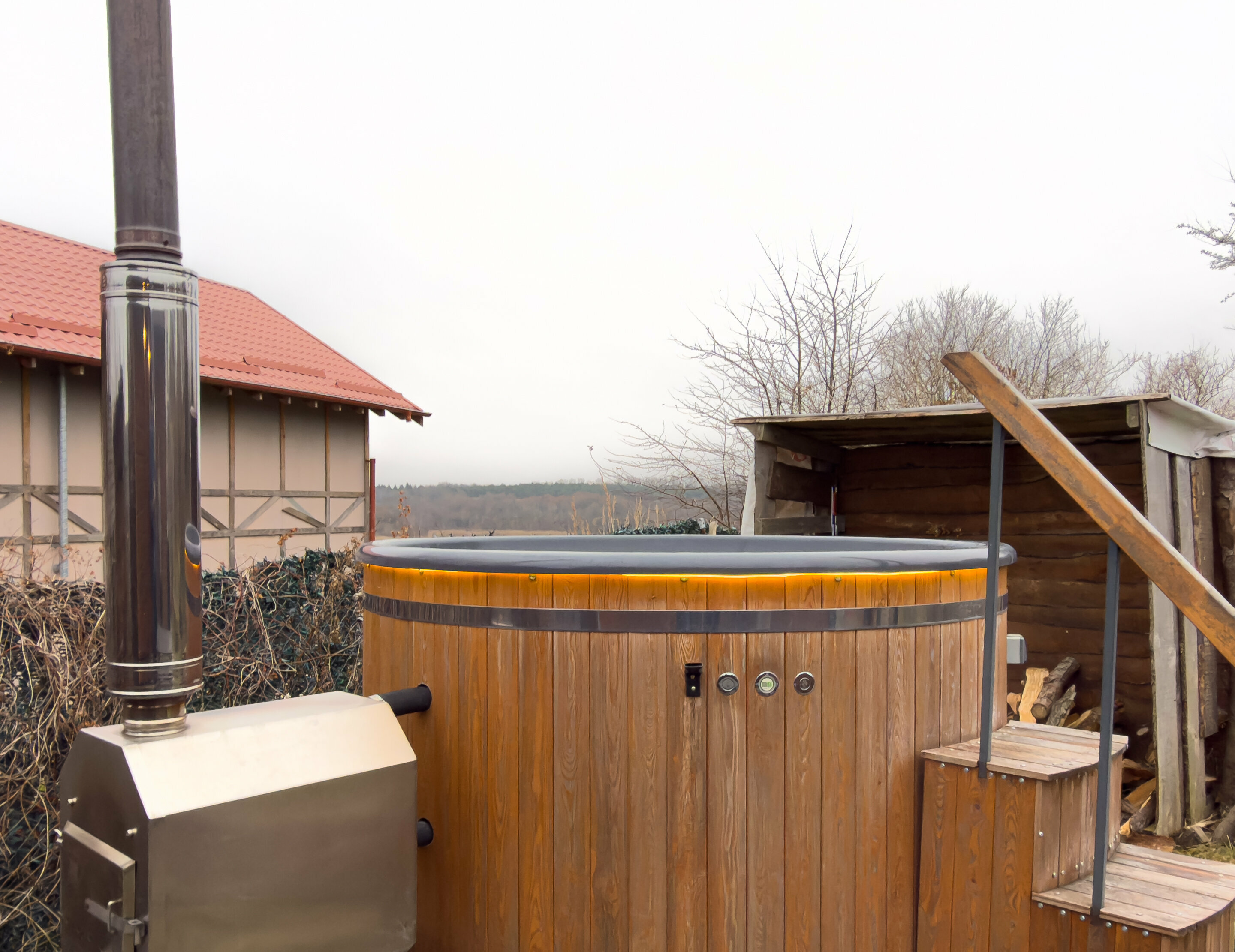 Дом с видом на озеро