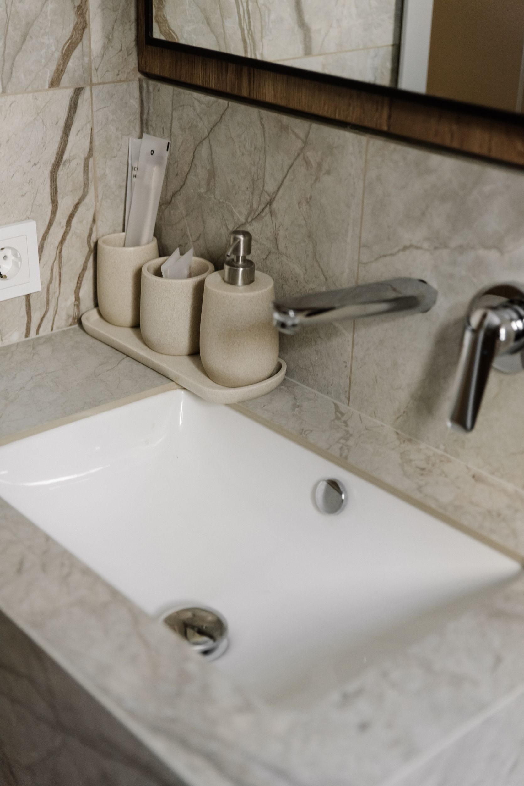 Дом у ручья