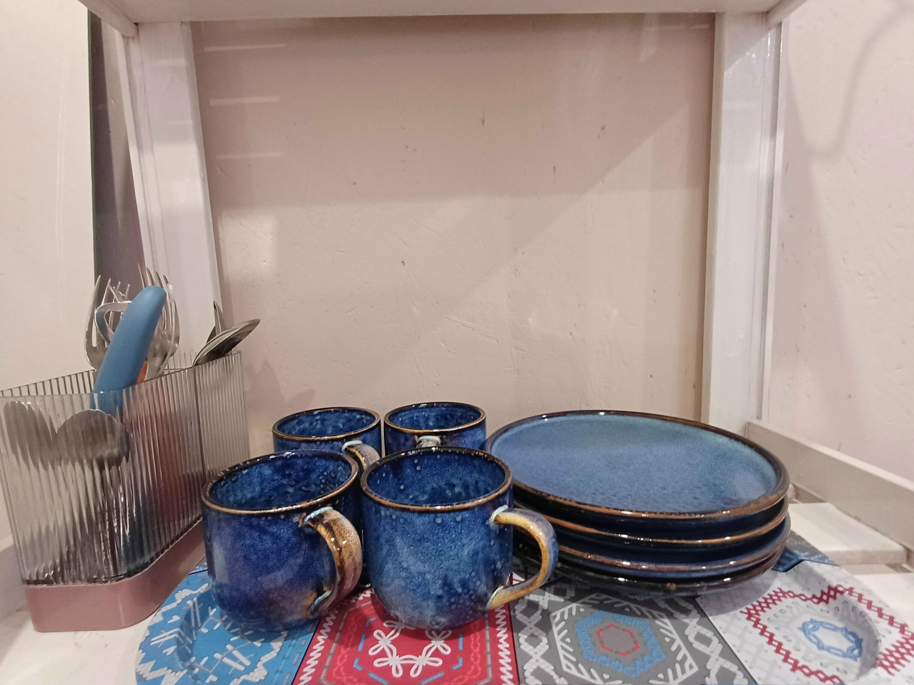 Семейный номер с видом на озеро