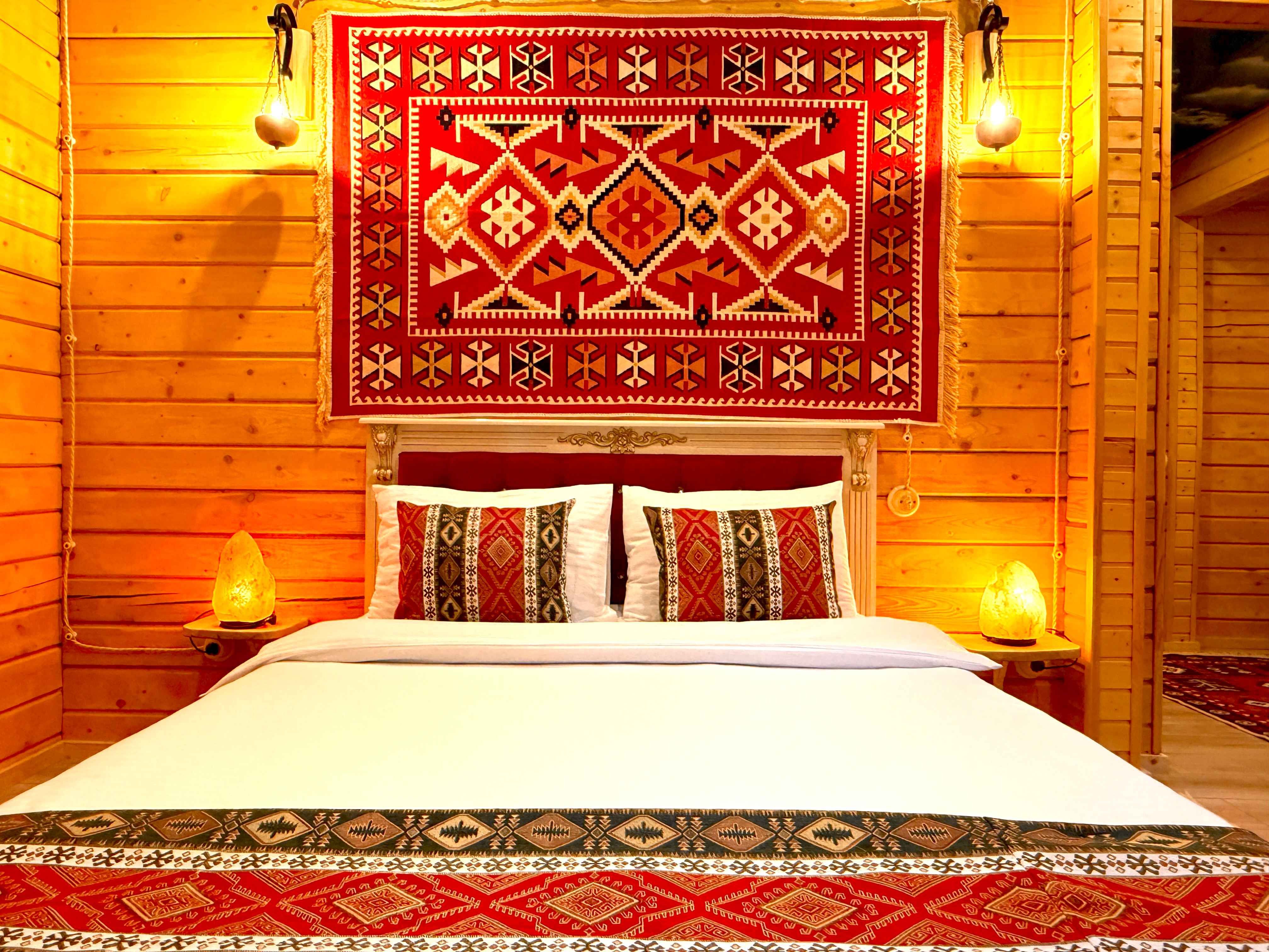 Двухместный комфорт с общей террасой и видом на горы | 2 этаж