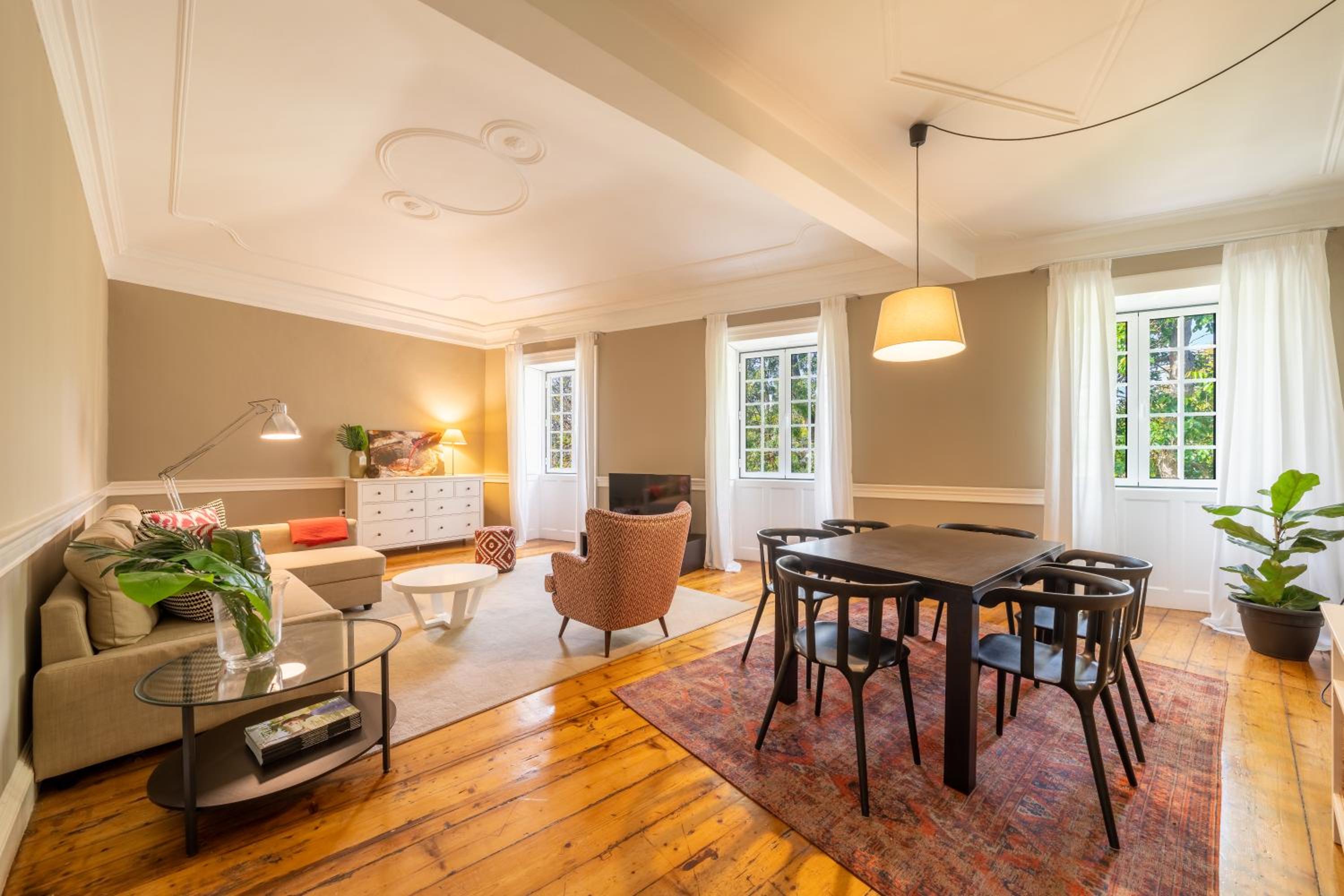 One-Bedroom Apartment (4 Adults)