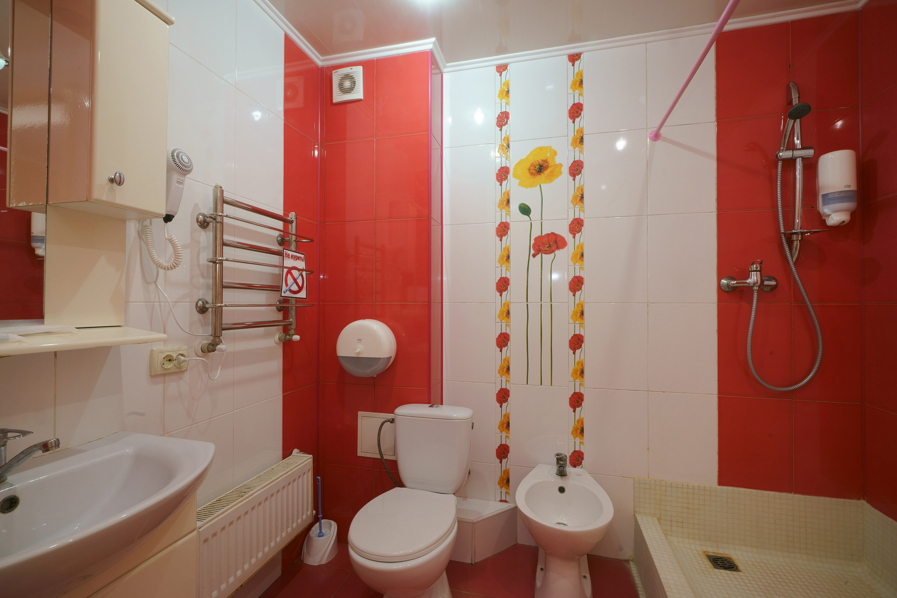 трехместная