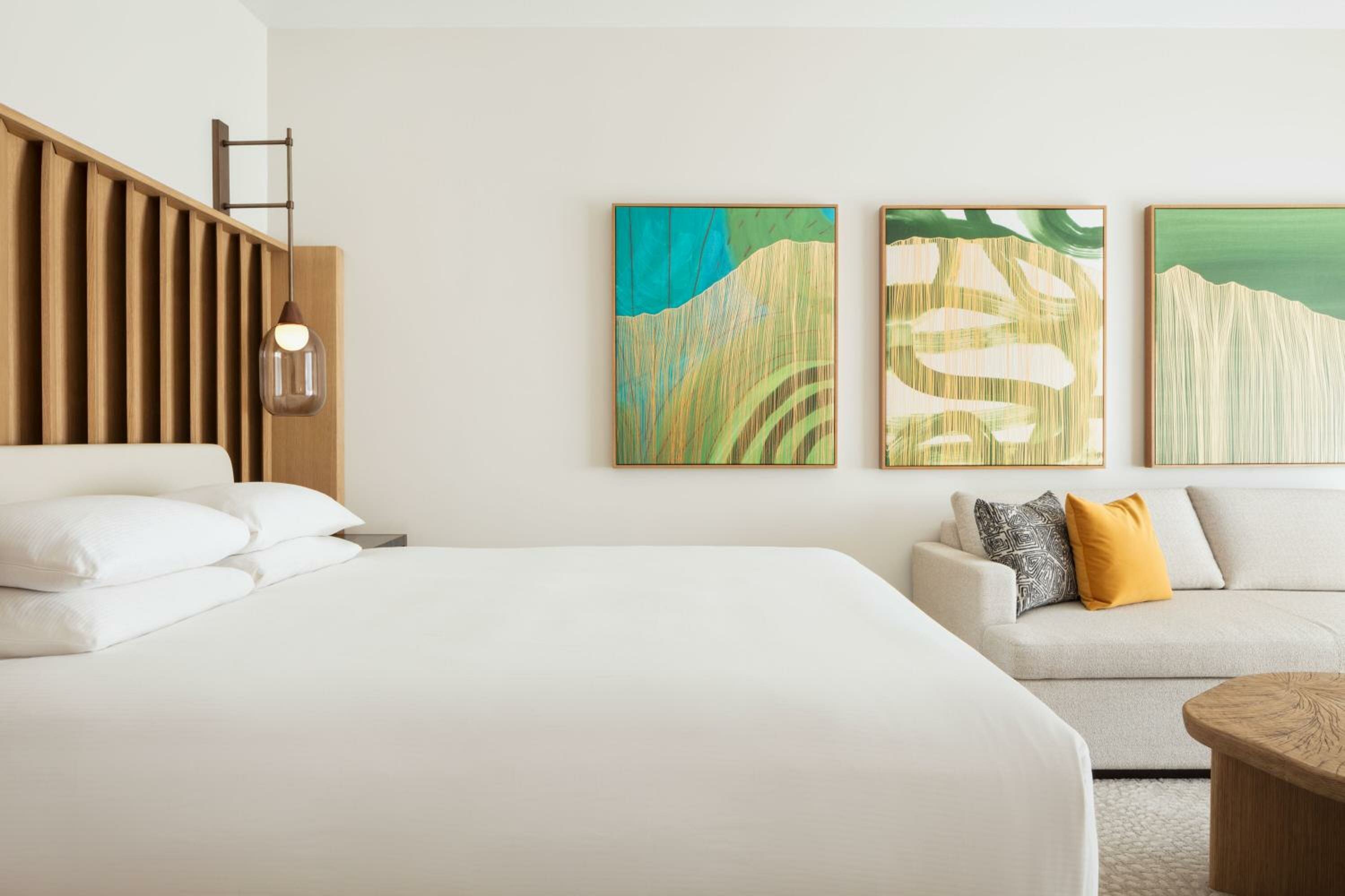 Palace King Room with Resort View - Hearing Accessible