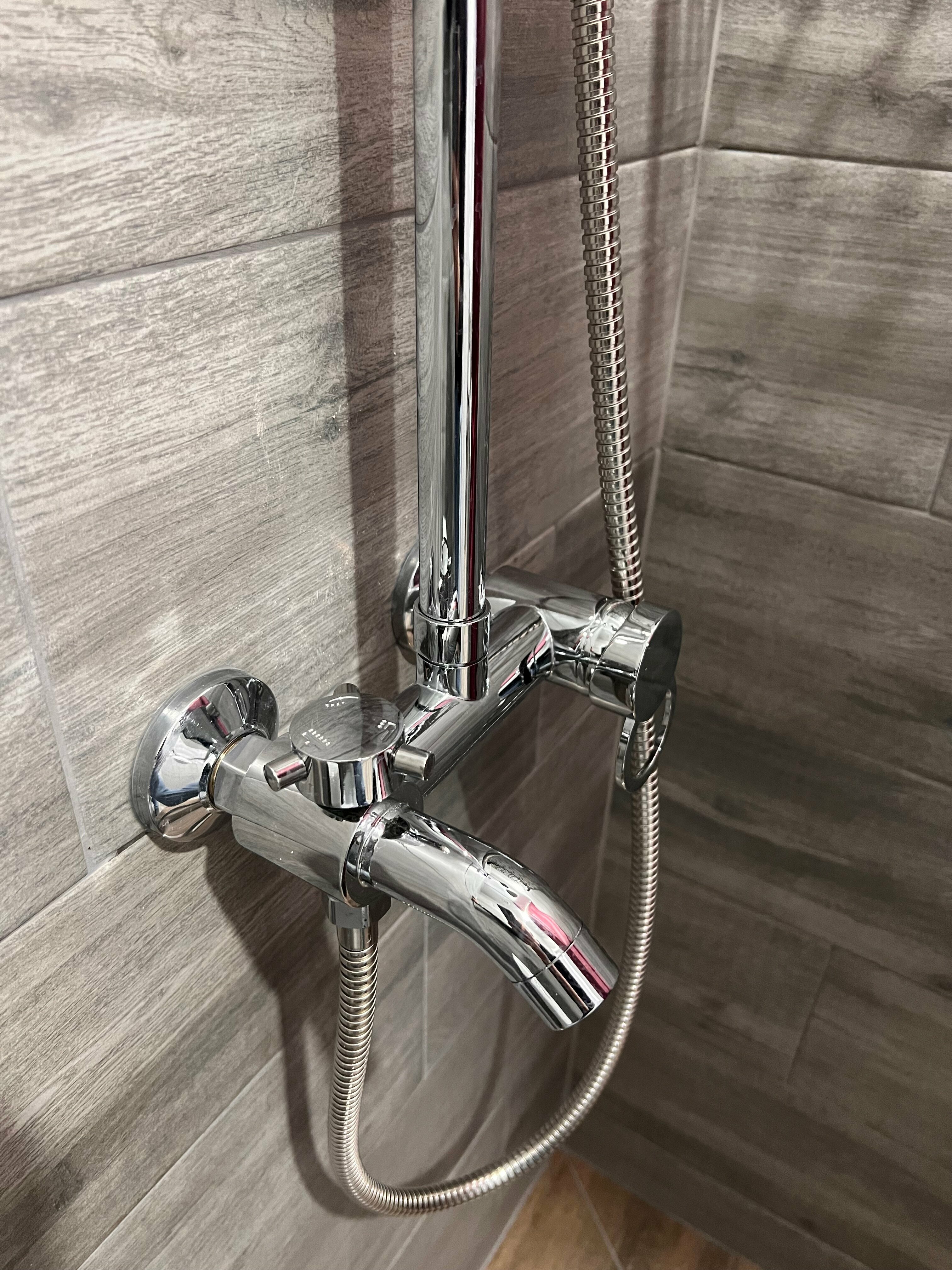 Cемейный номер с собственной ванной комнатой