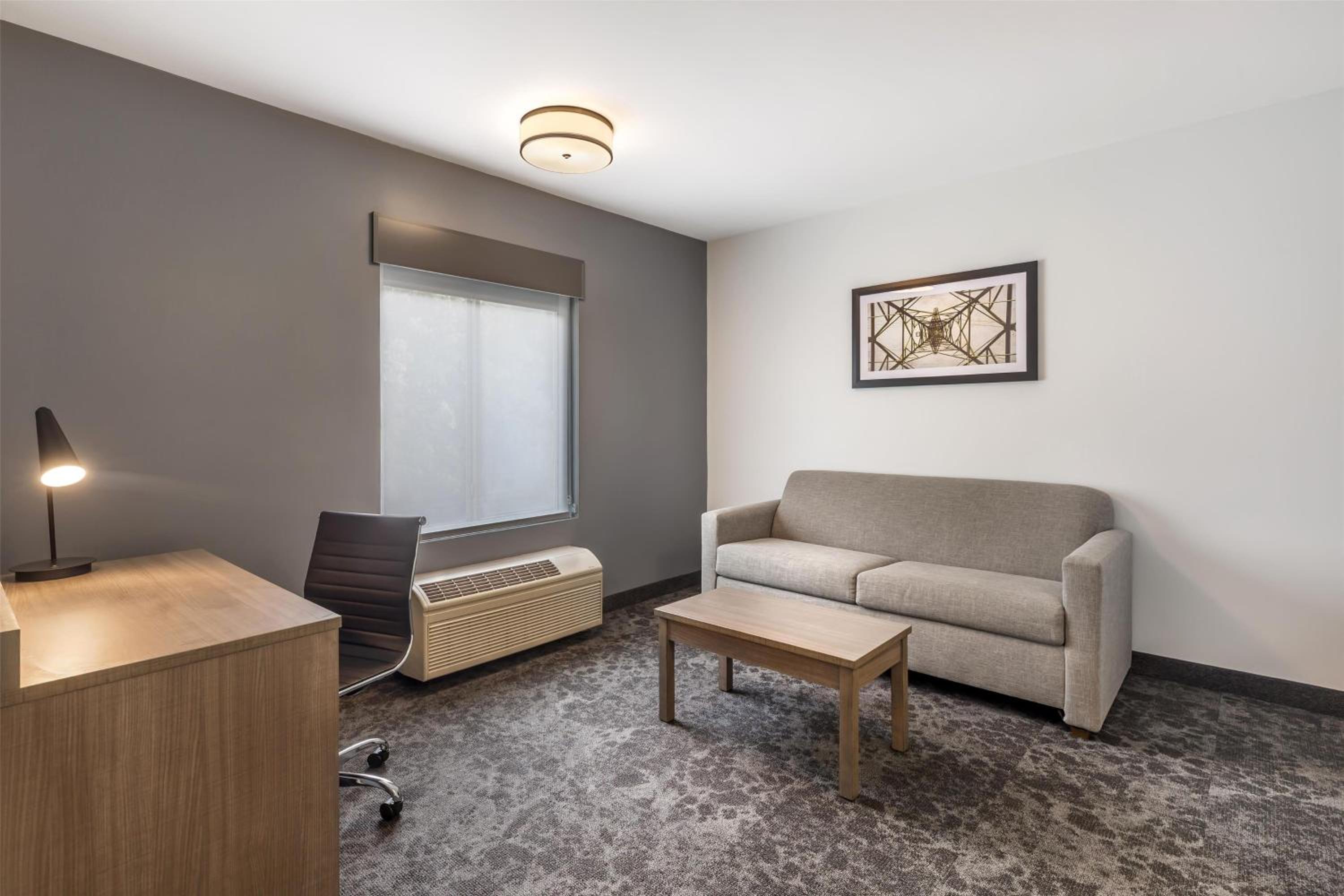 Queen Suite with Two Queen Beds and Sofa Bed - Non-Smoking