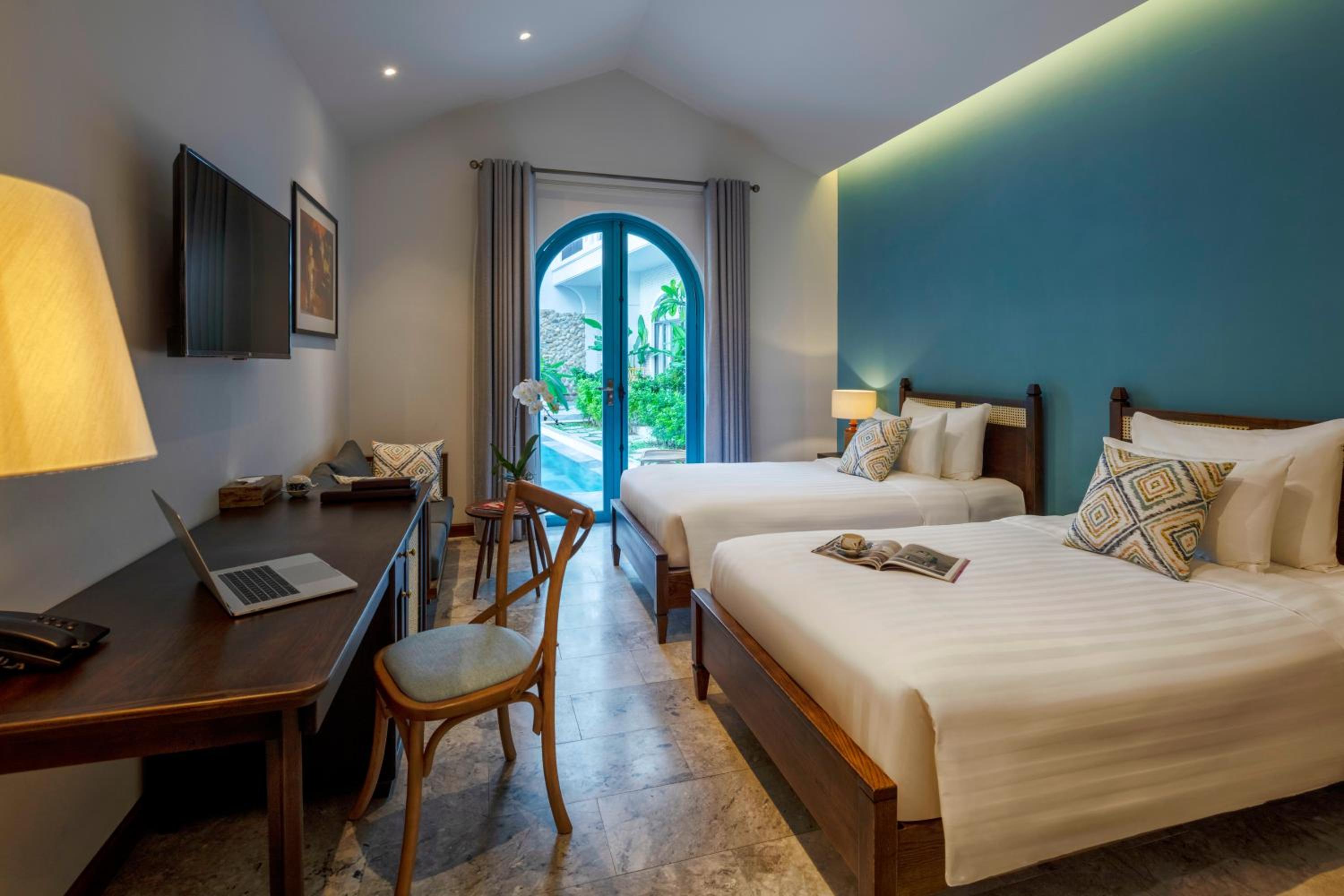 Premium Twin Room with Pool Access