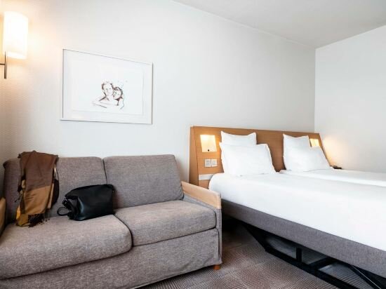 Classic Room With 2 Single Beds And 1 Sofa Bed