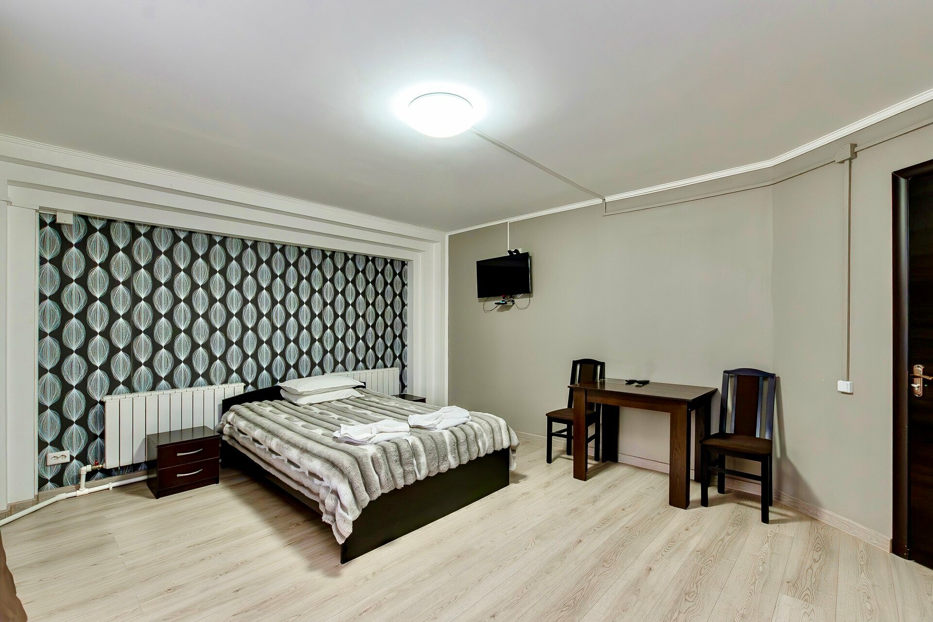 Двухместный стандарт с 1двуспальной кроватью с личной террасой с видом на горы и Катунь