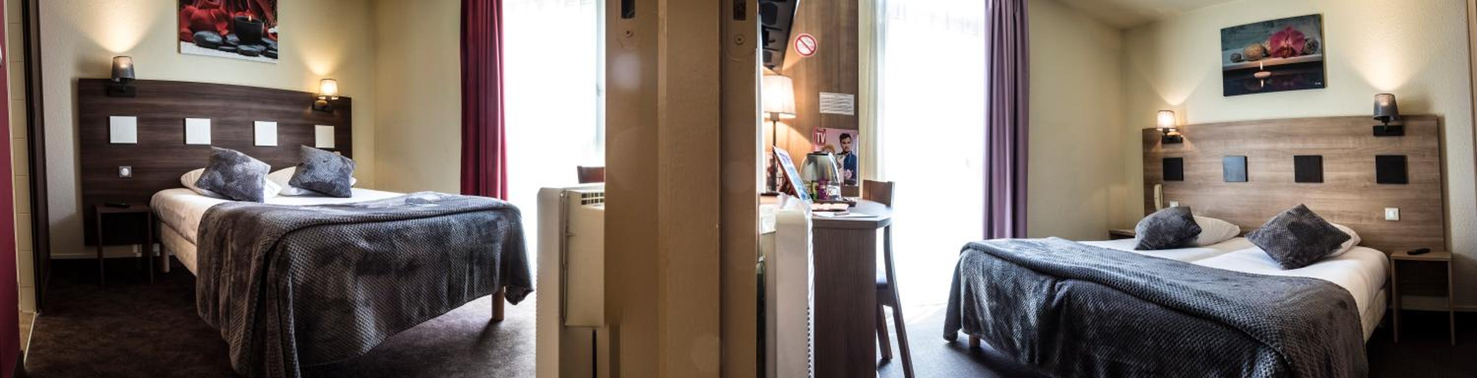 Family Room (2 rooms)