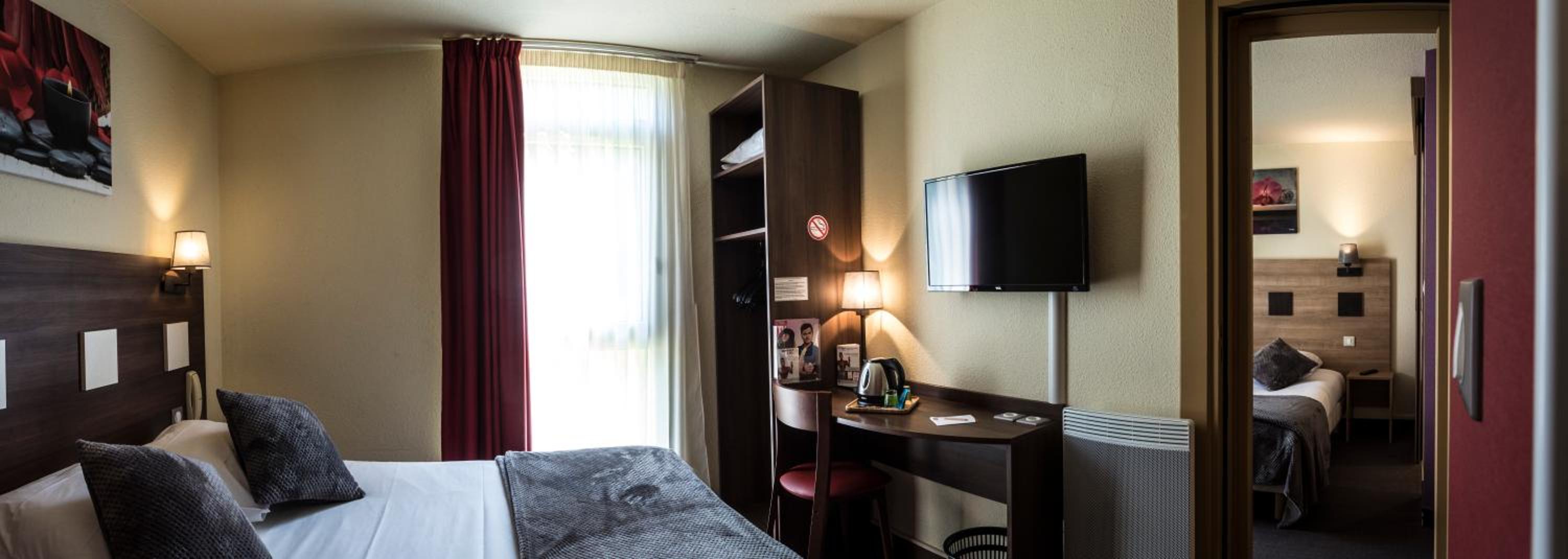 Family Room (2 rooms)