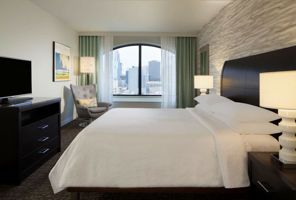 Suite, 1 Bedroom, Accessible (Mobility, Roll-in Shower)