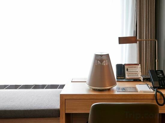 Family Deluxe Suite Mountain view