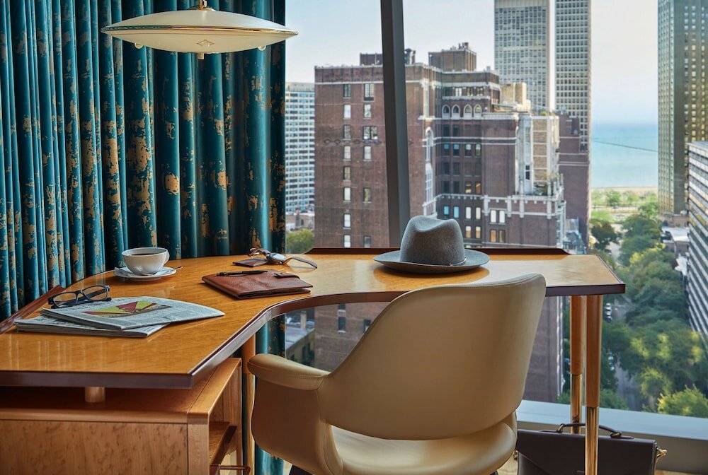 Deluxe Room, 1 King Bed, Accessible, Lake View