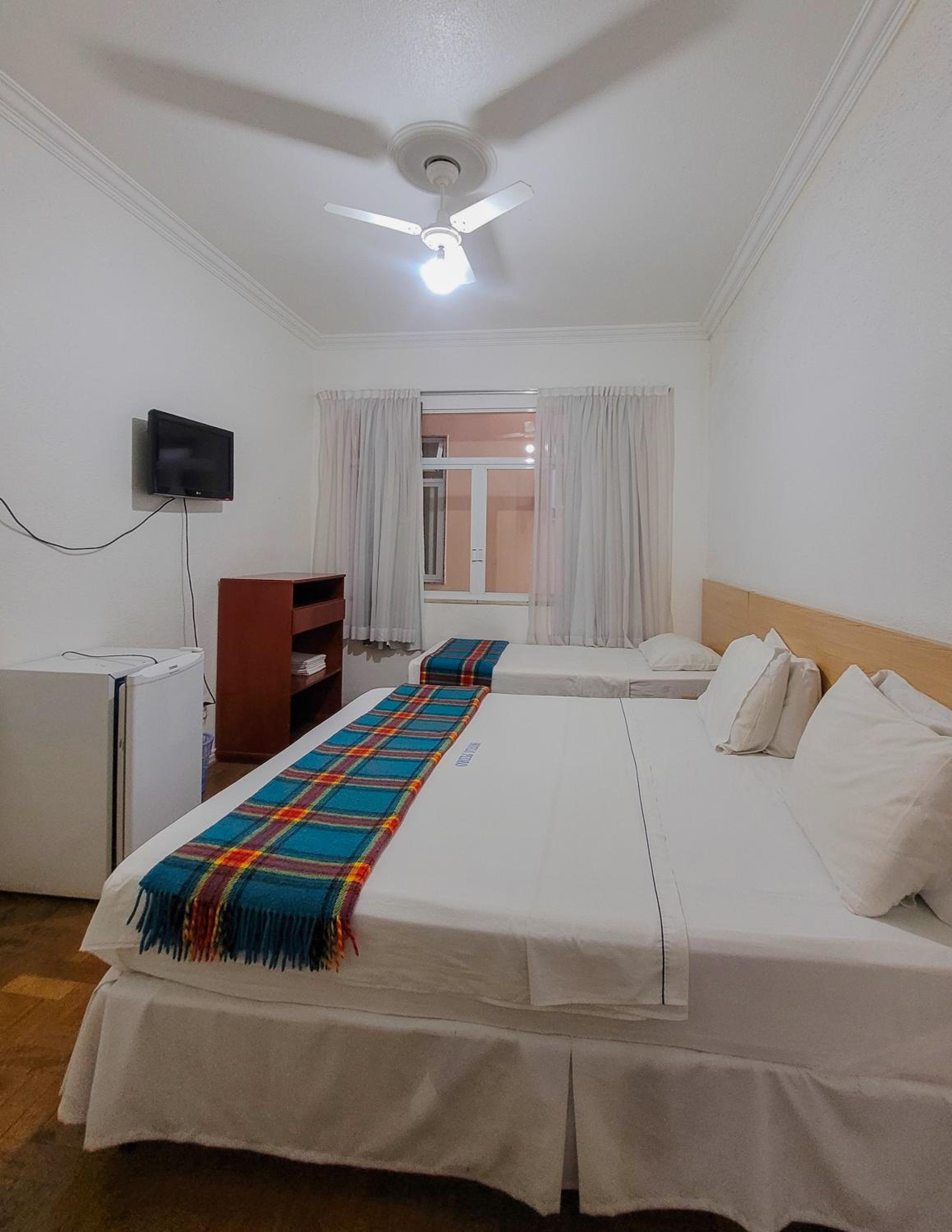 Standard Triple Room with Private Bathroom