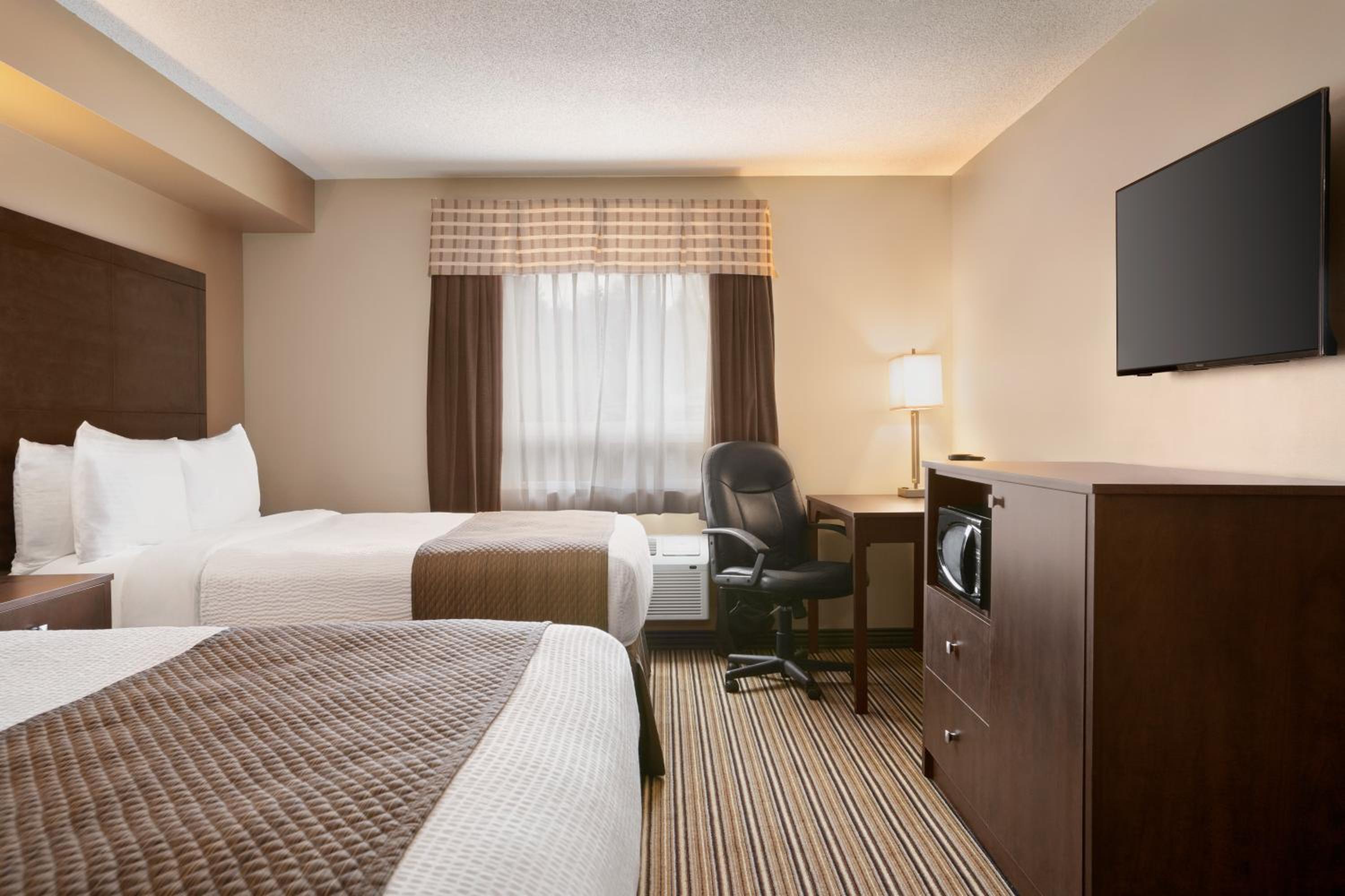 Deluxe Queen Room with Two Queen Beds - Non-Smoking