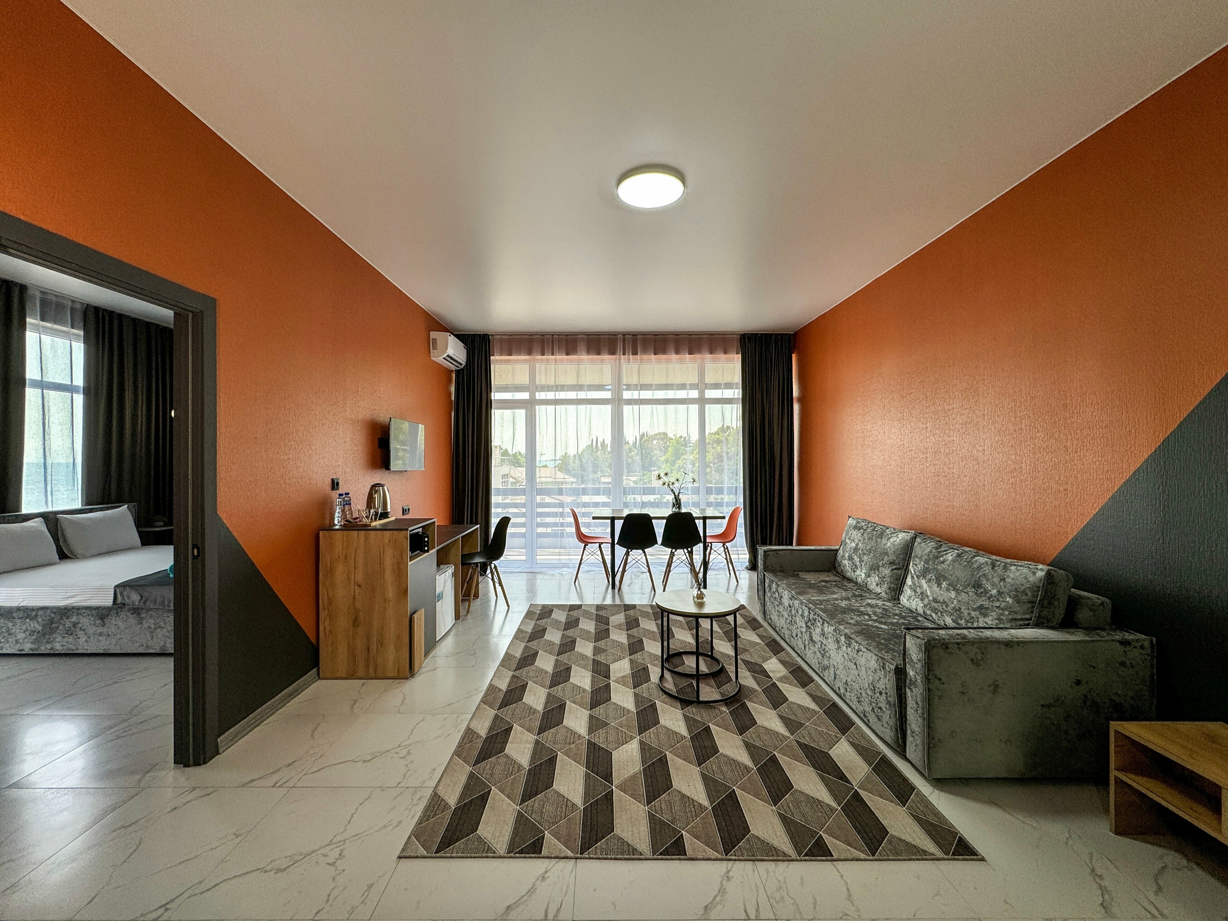 Улучшенный люкс