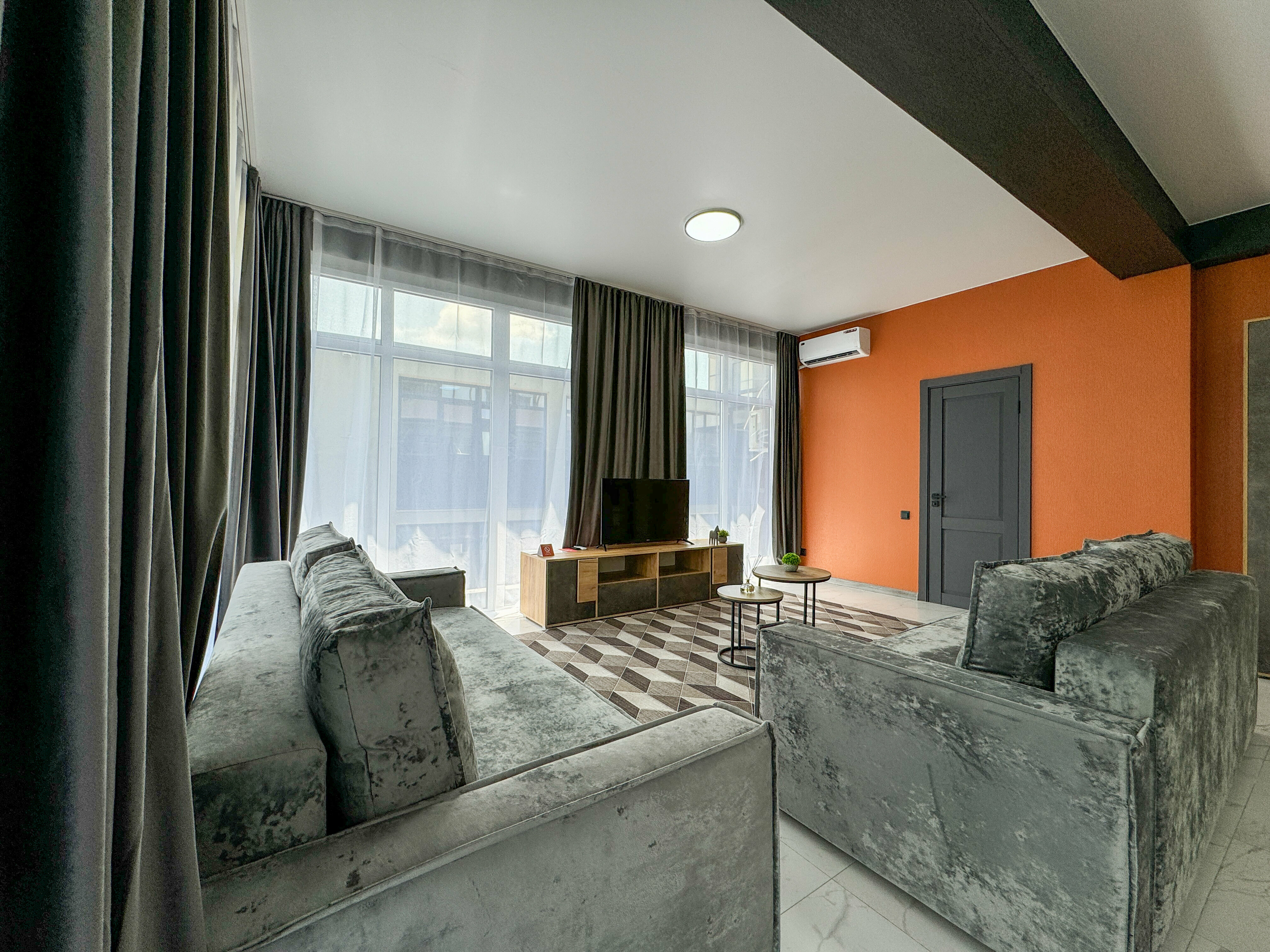 Апартаменты с балконом