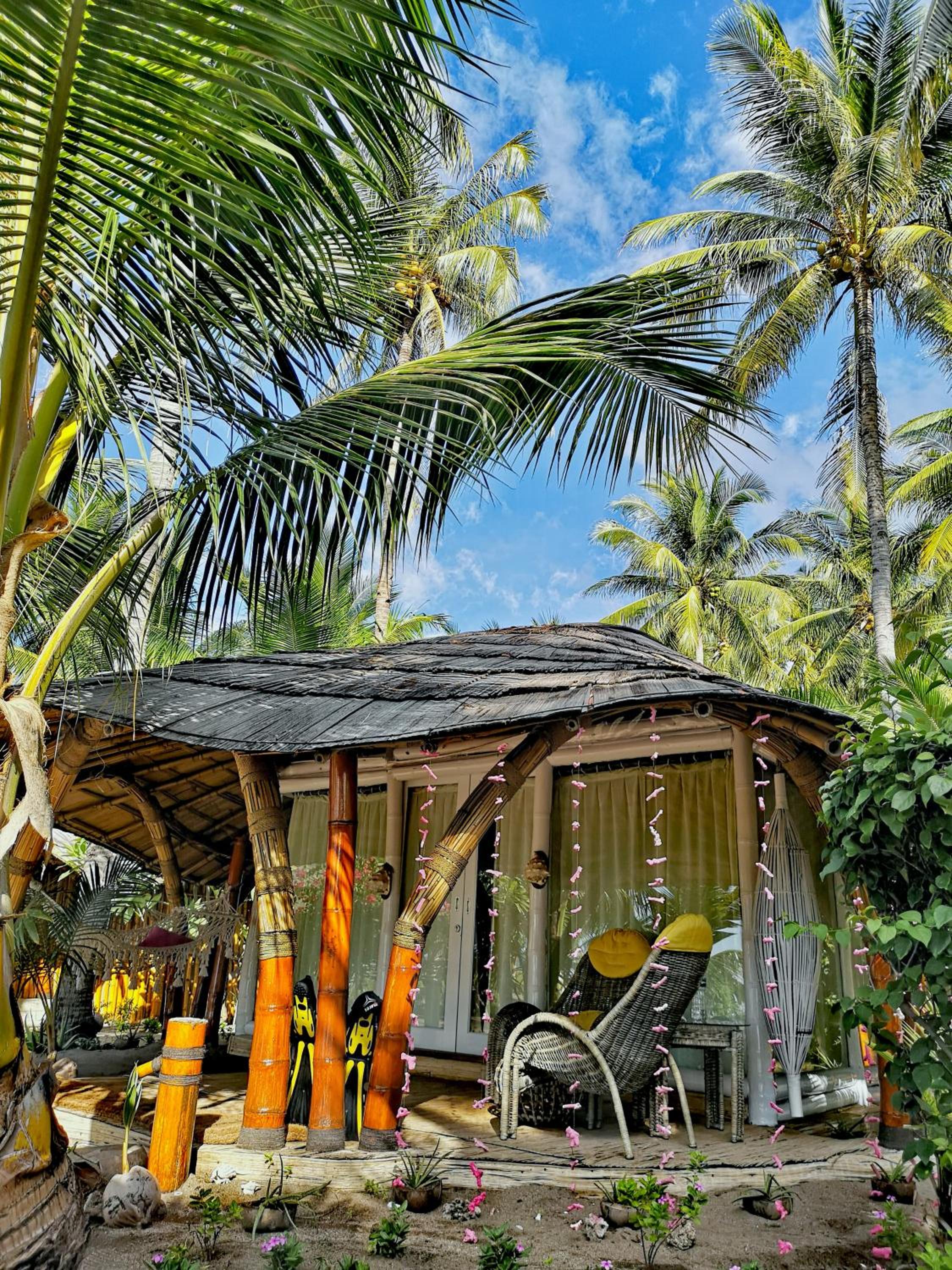 Bungalow with Sea View