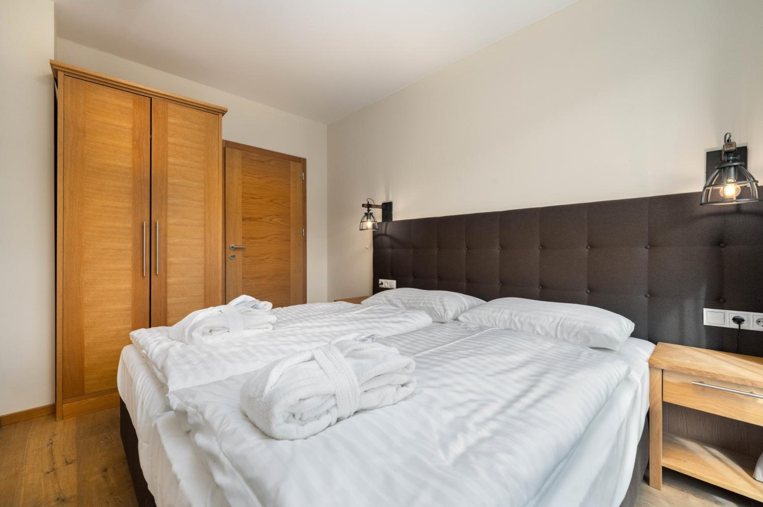 4 Bedroom Deluxe Penthouse 