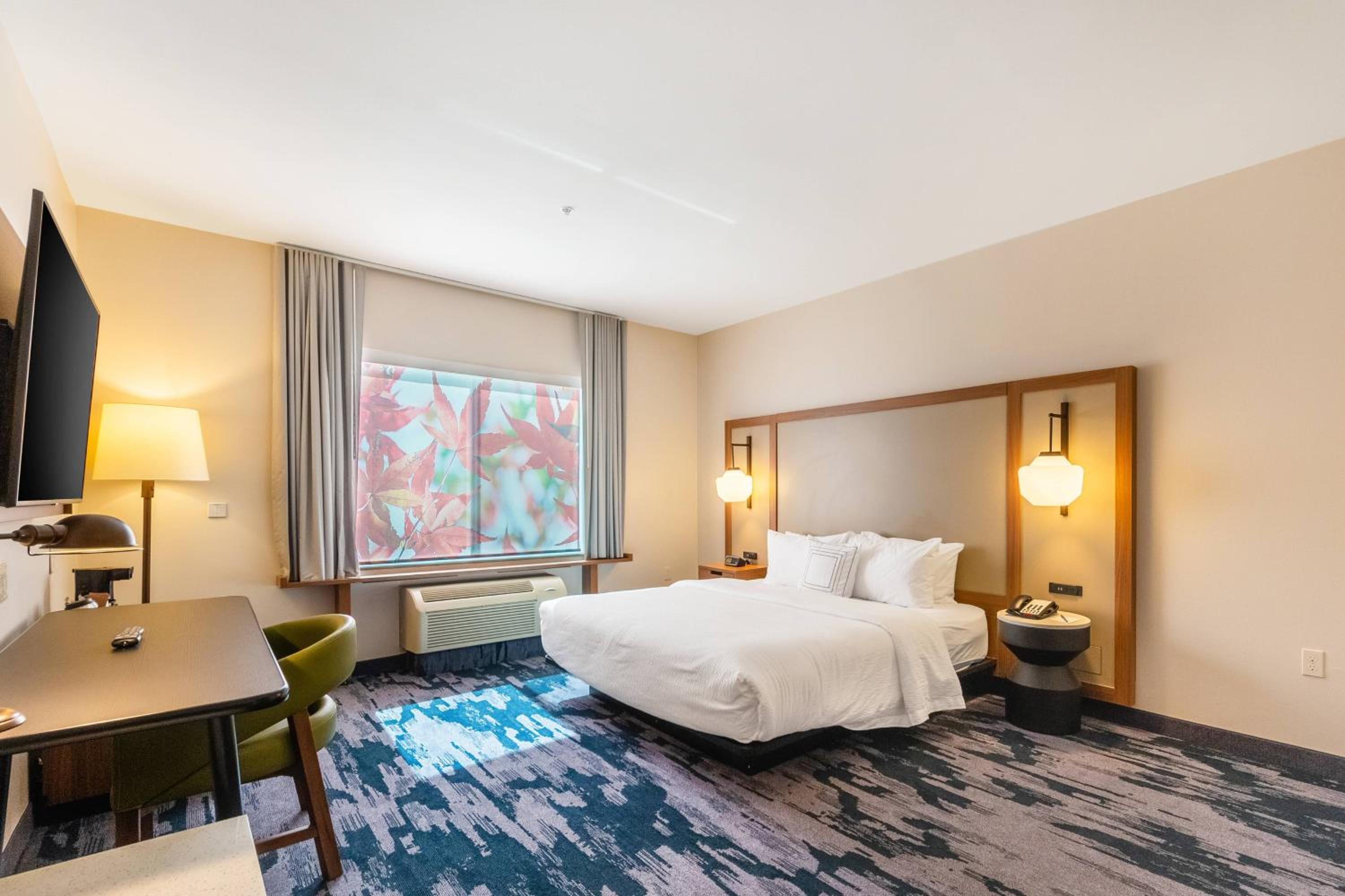 Guest Room, 1 King