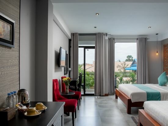 Deluxe Triple Room With Balcony