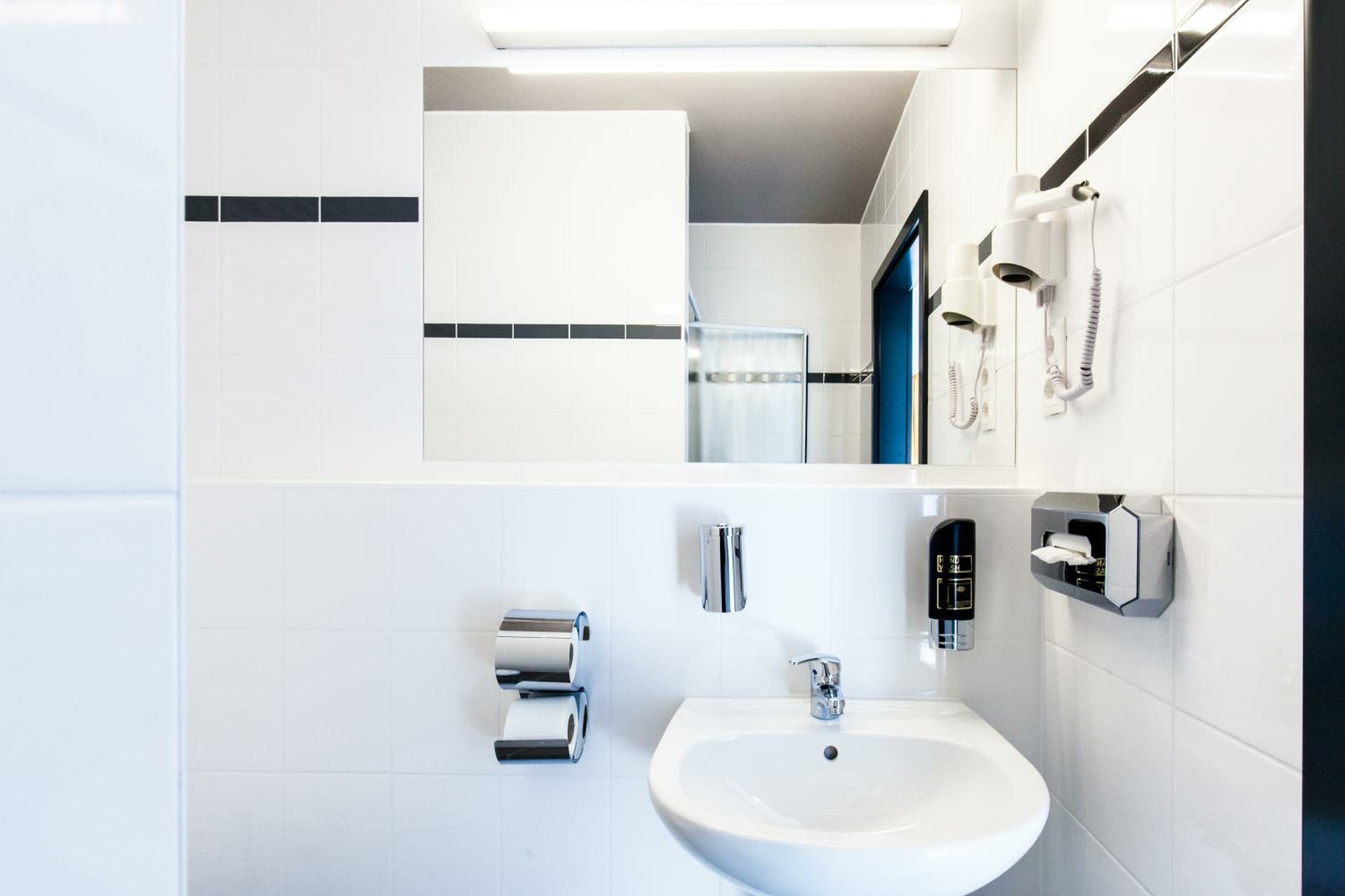 Twin room for Single use