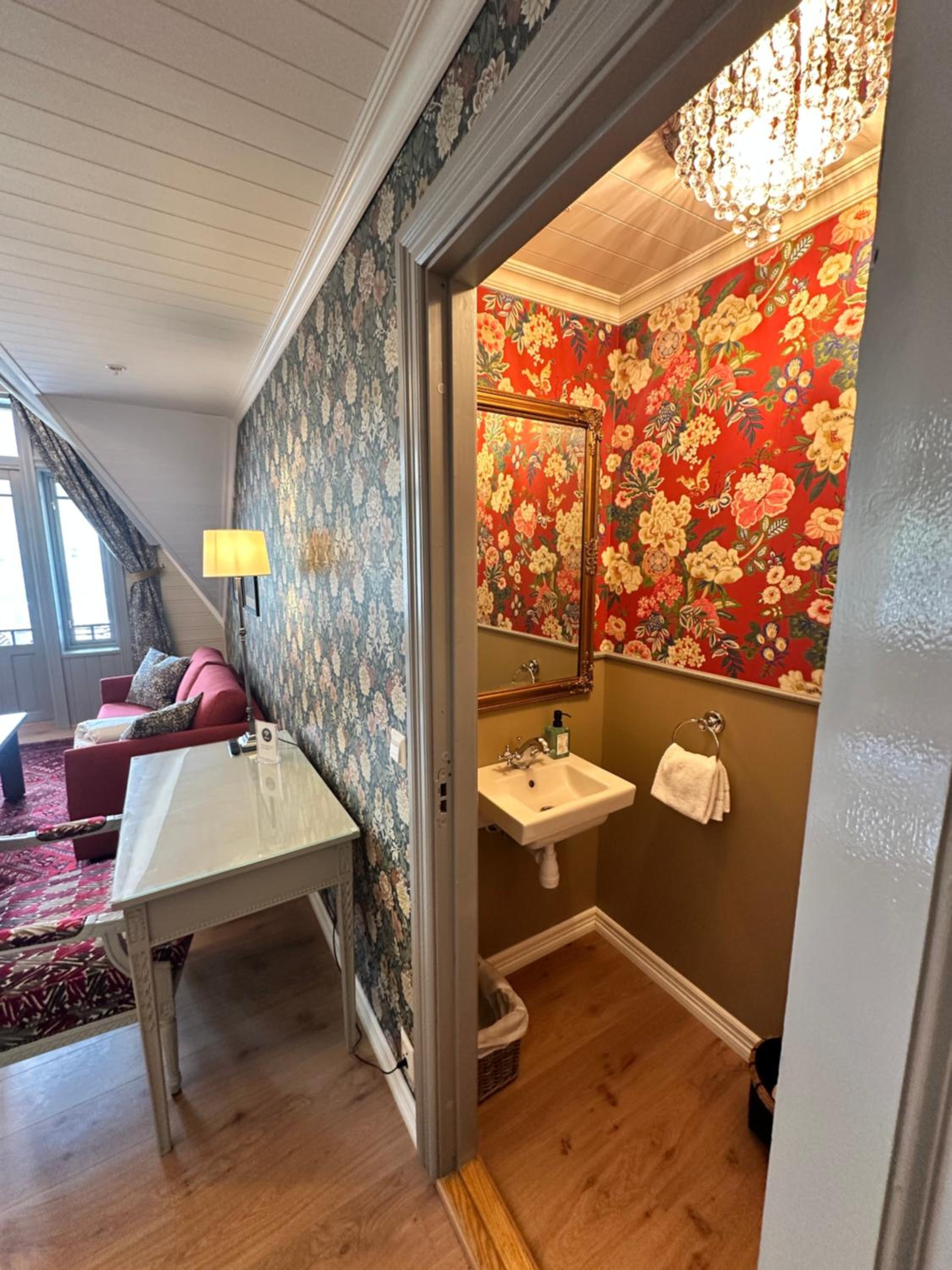 Historic Suite with Fjord View and Balcony 