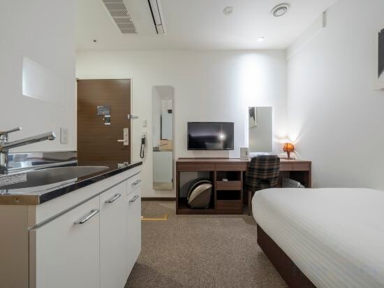 Single Room (Non-Smoking)