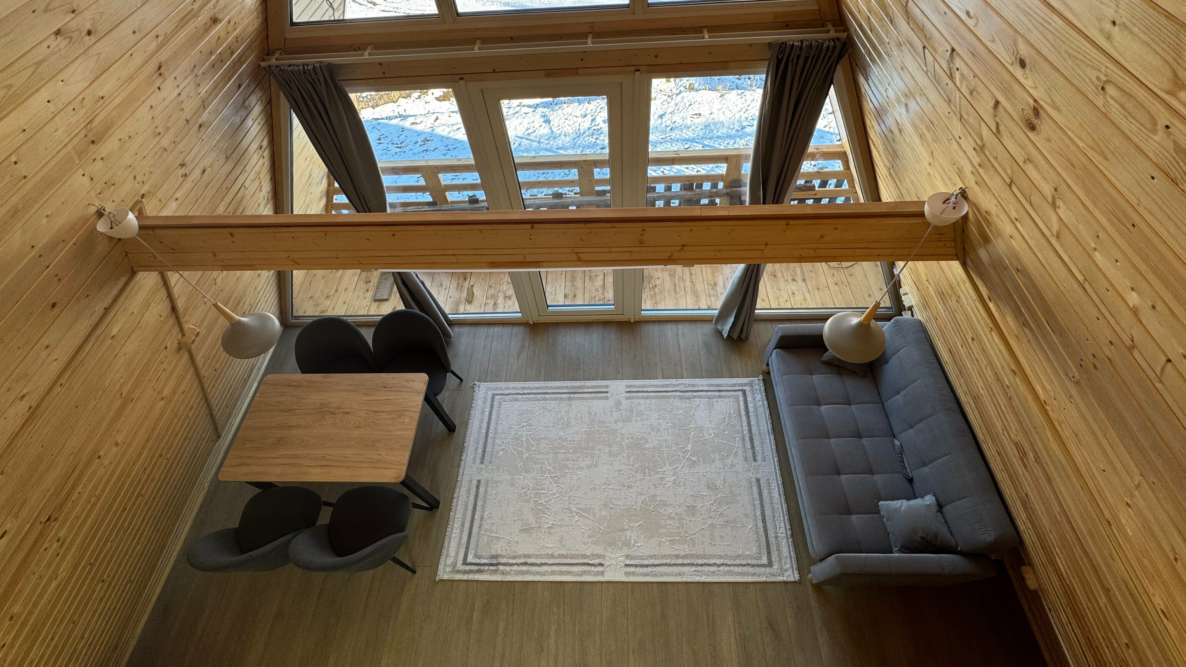 Четырехместный номер с видом на горы