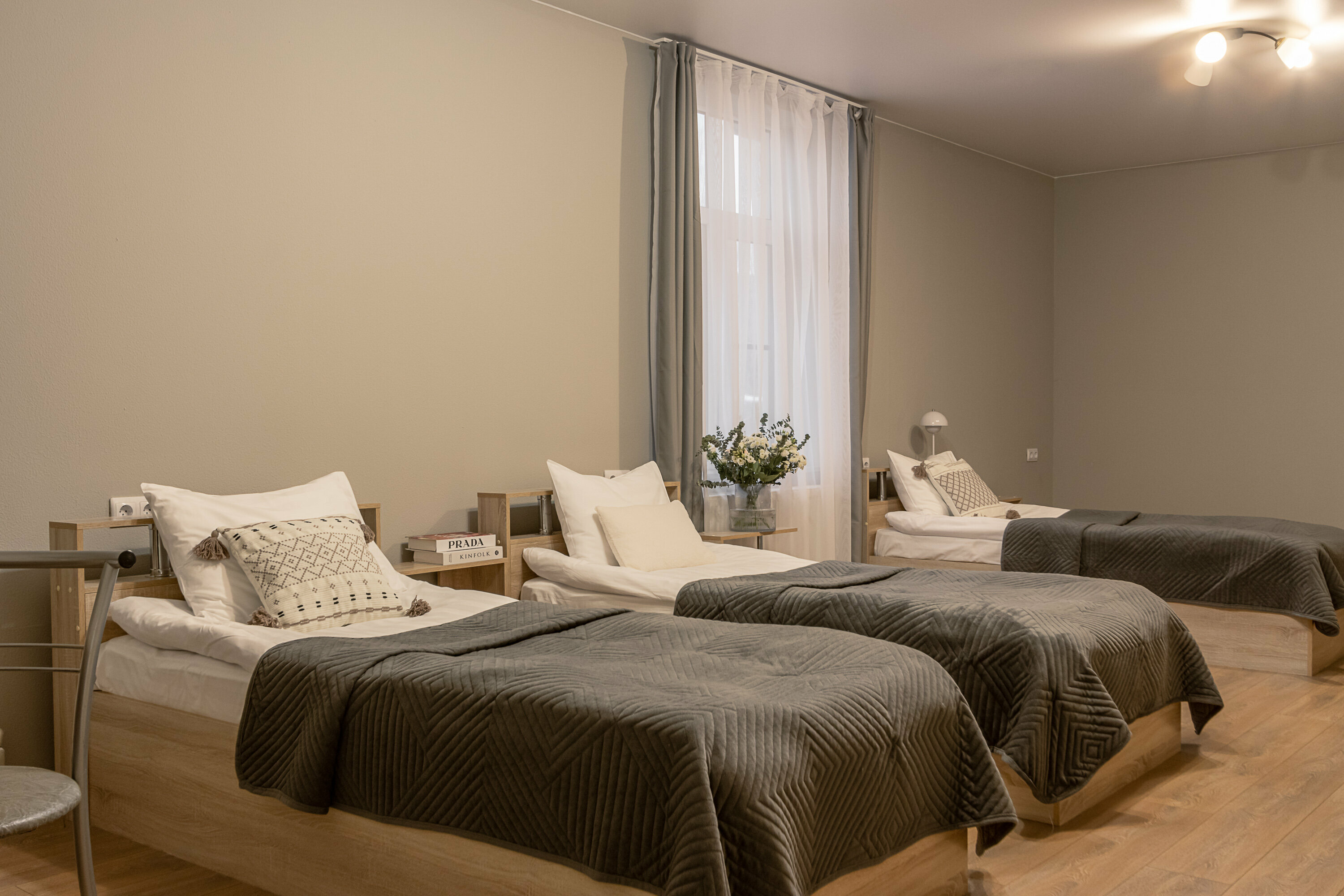 Трёхместный номер с раздельными кроватями