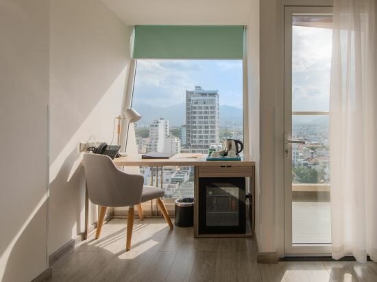 Senior Executive Queen Room