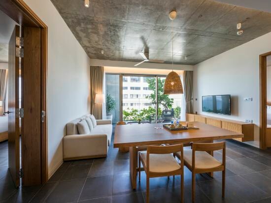 Two Bedroom Apartment with Baclony